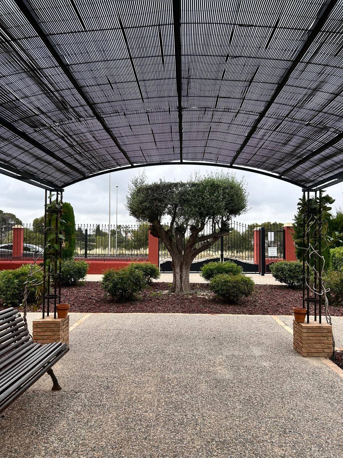 2 bed Middle Floor Apartment in Orihuela Costa - 39