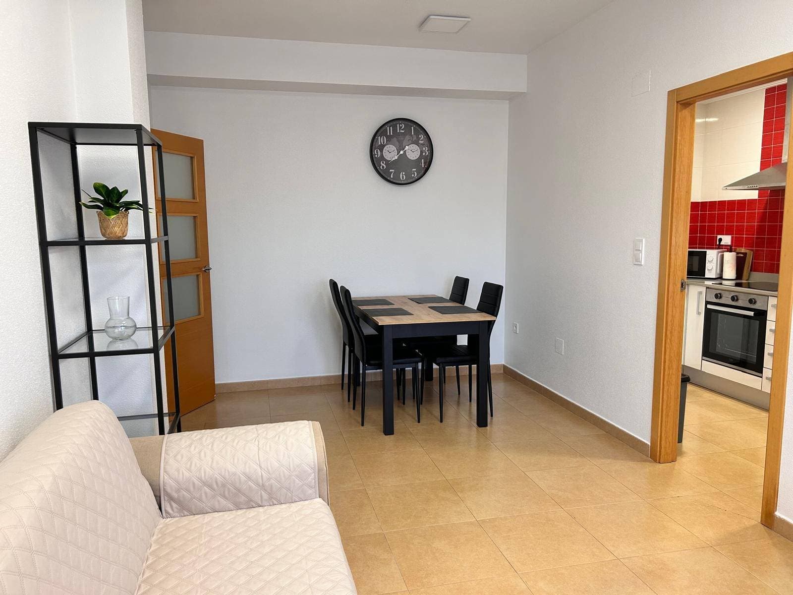 2 bed Middle Floor Apartment in Orihuela Costa - 9