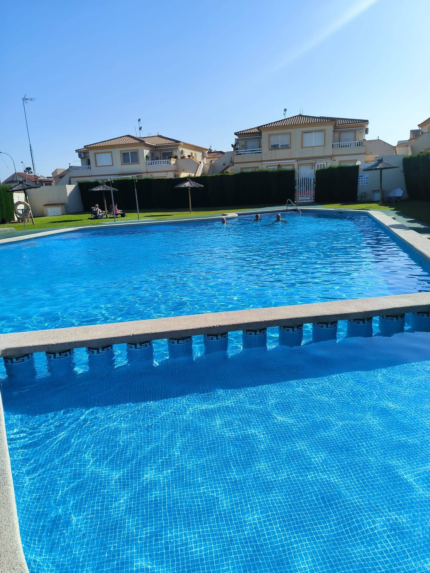 Bungalow met 2 slaapkamers in Orihuela Costa - 1
