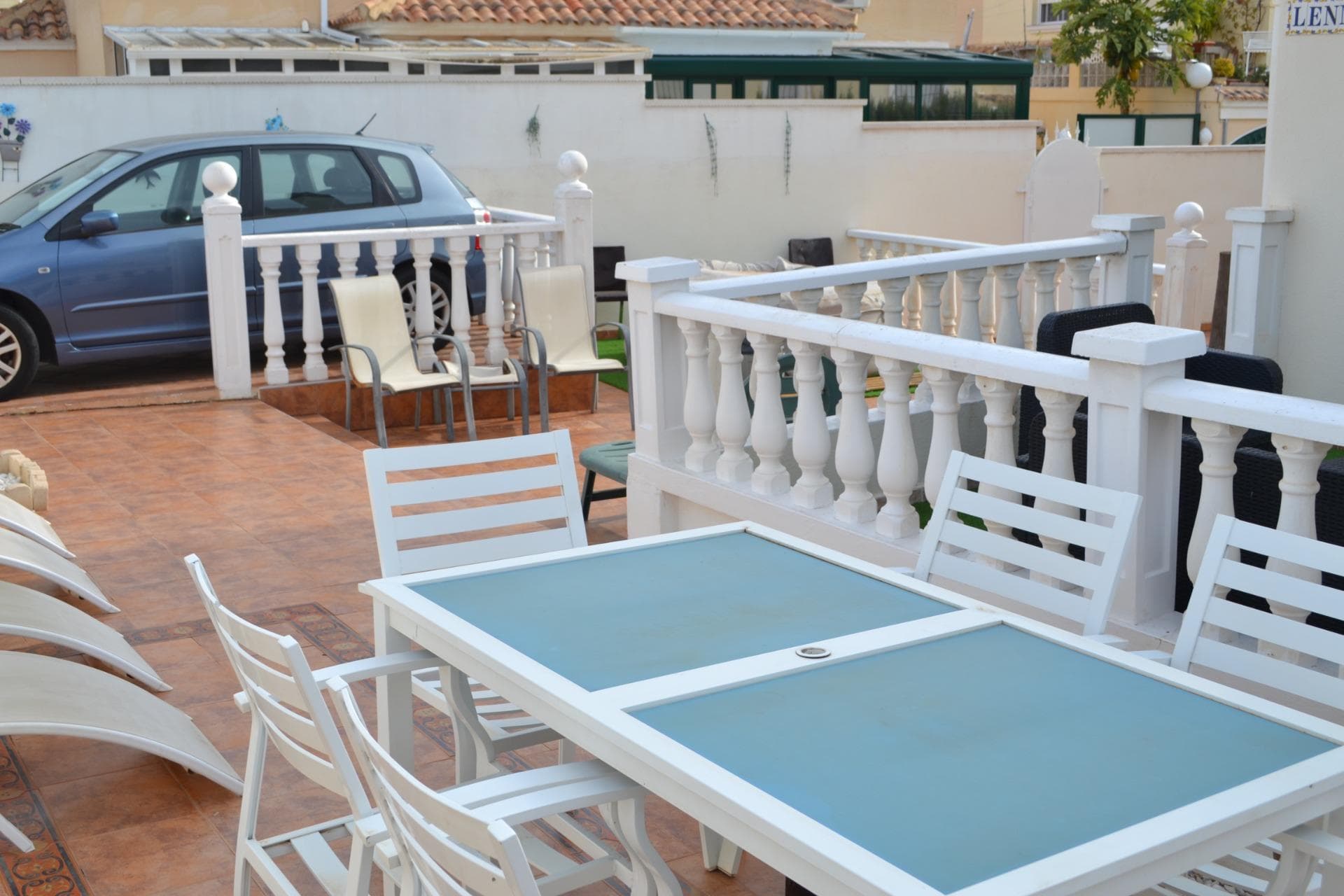Semi-Vrijstaande Villa met 3 slaapkamers in Orihuela Costa - 4