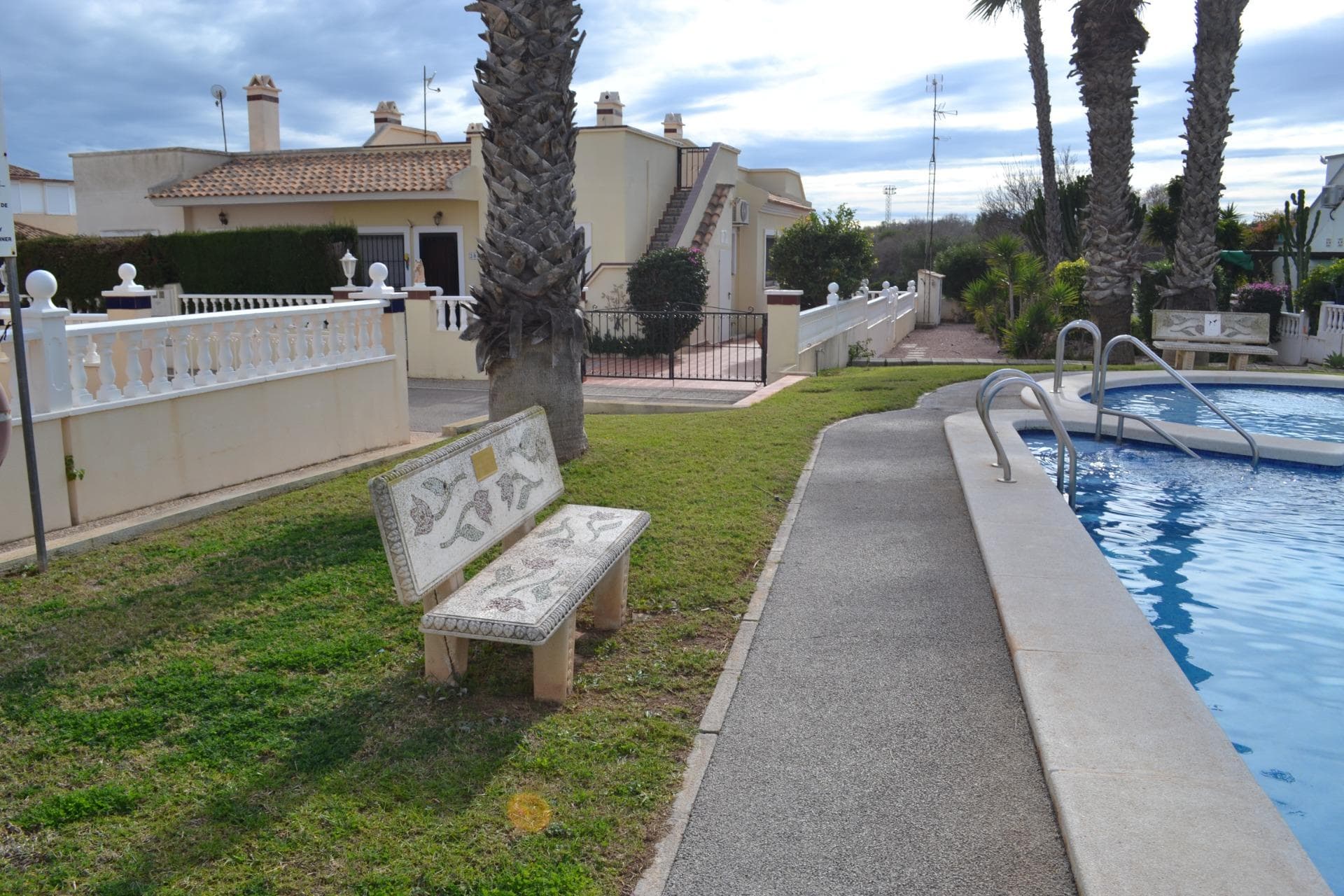 Semi-Vrijstaande Villa met 3 slaapkamers in Orihuela Costa - 45