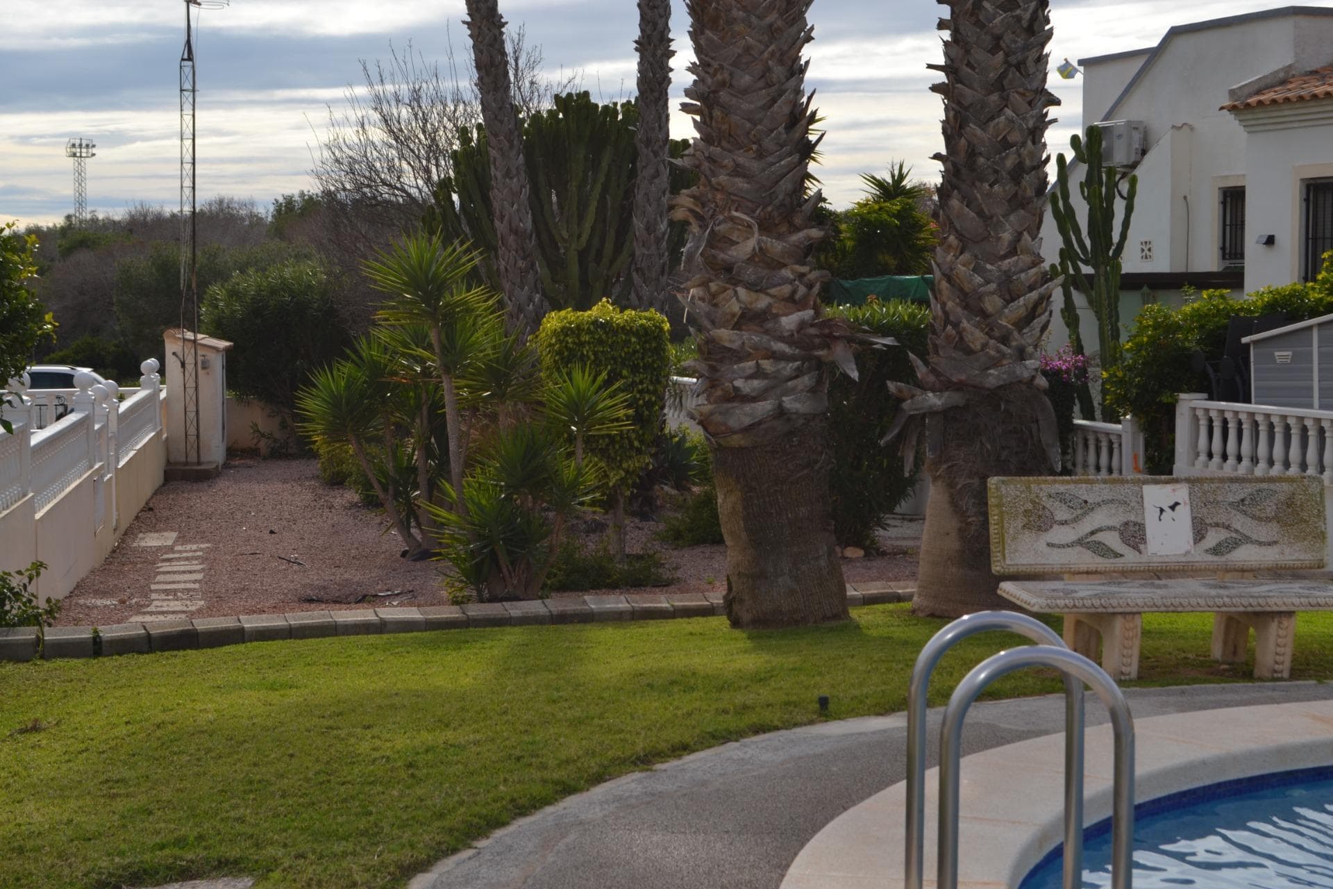 Semi-Vrijstaande Villa met 3 slaapkamers in Orihuela Costa - 46