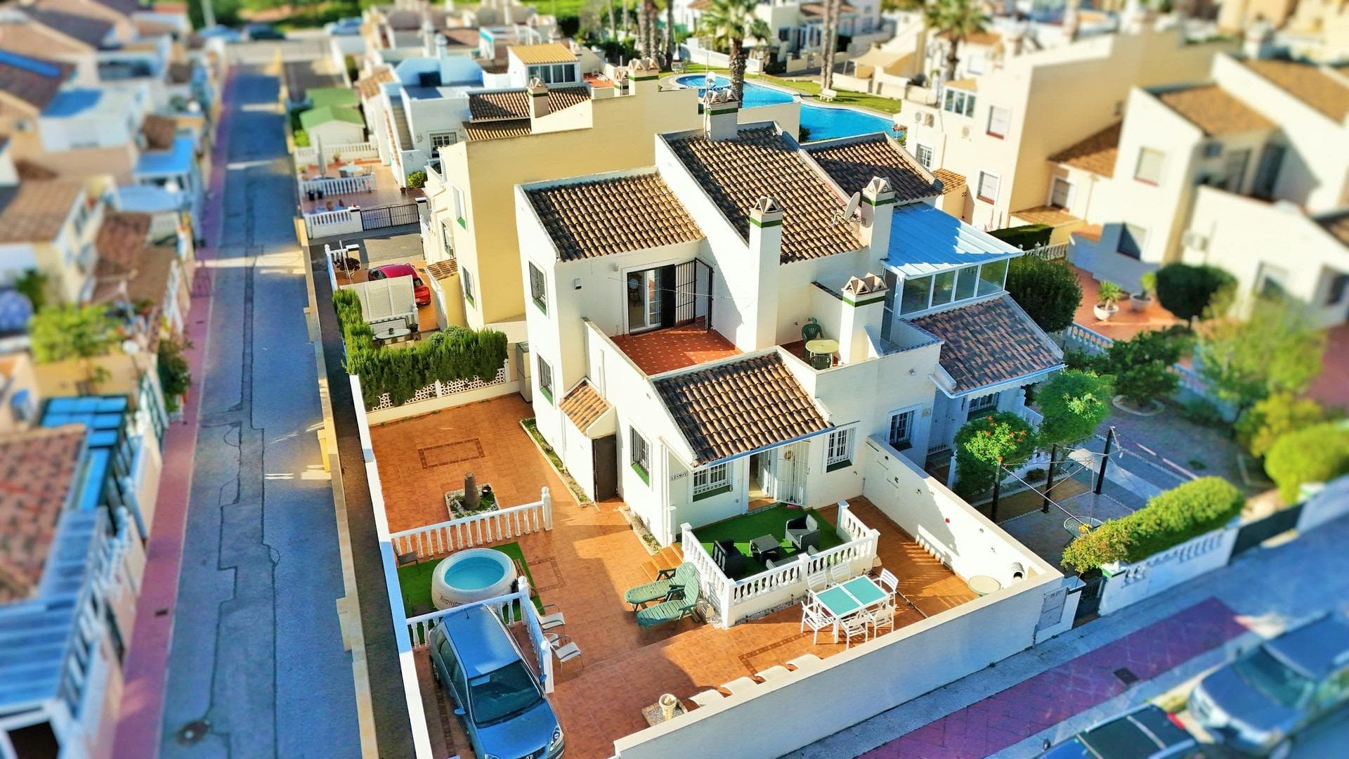 Semi-Vrijstaande Villa met 3 slaapkamers in Orihuela Costa - 49
