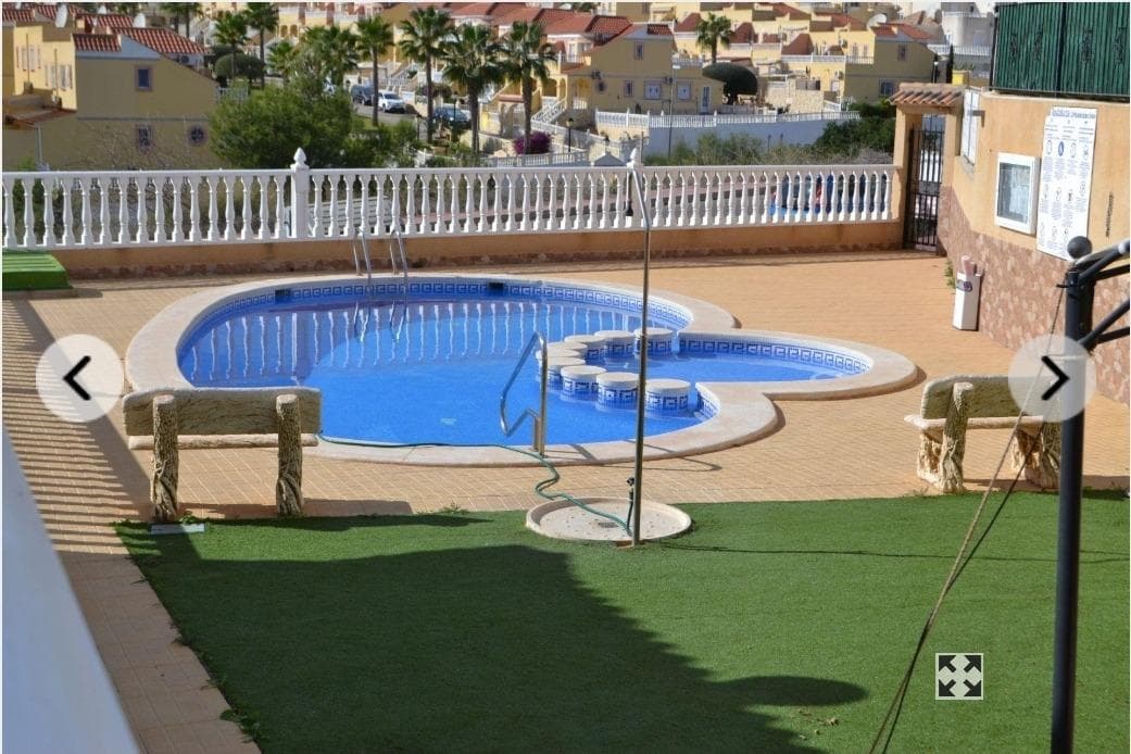 Apartamento Planta Media de 2 dormitorios en Orihuela Costa - 1
