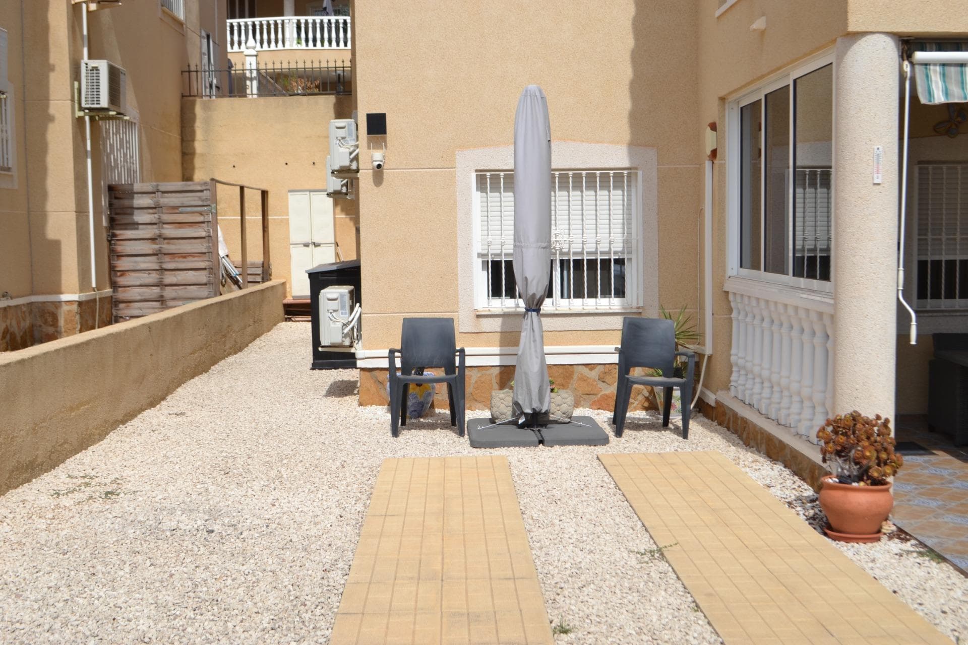 Apartamento Planta Media de 2 dormitorios en Orihuela Costa - 36