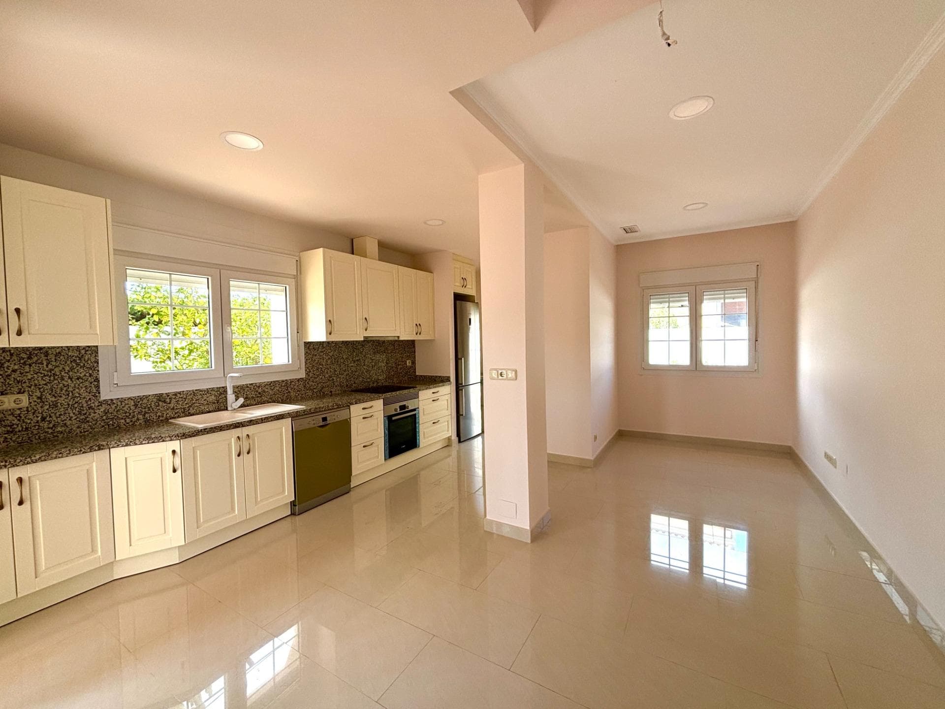 Vrijstaande Villa met 4 slaapkamers in Cabo Roig - 11