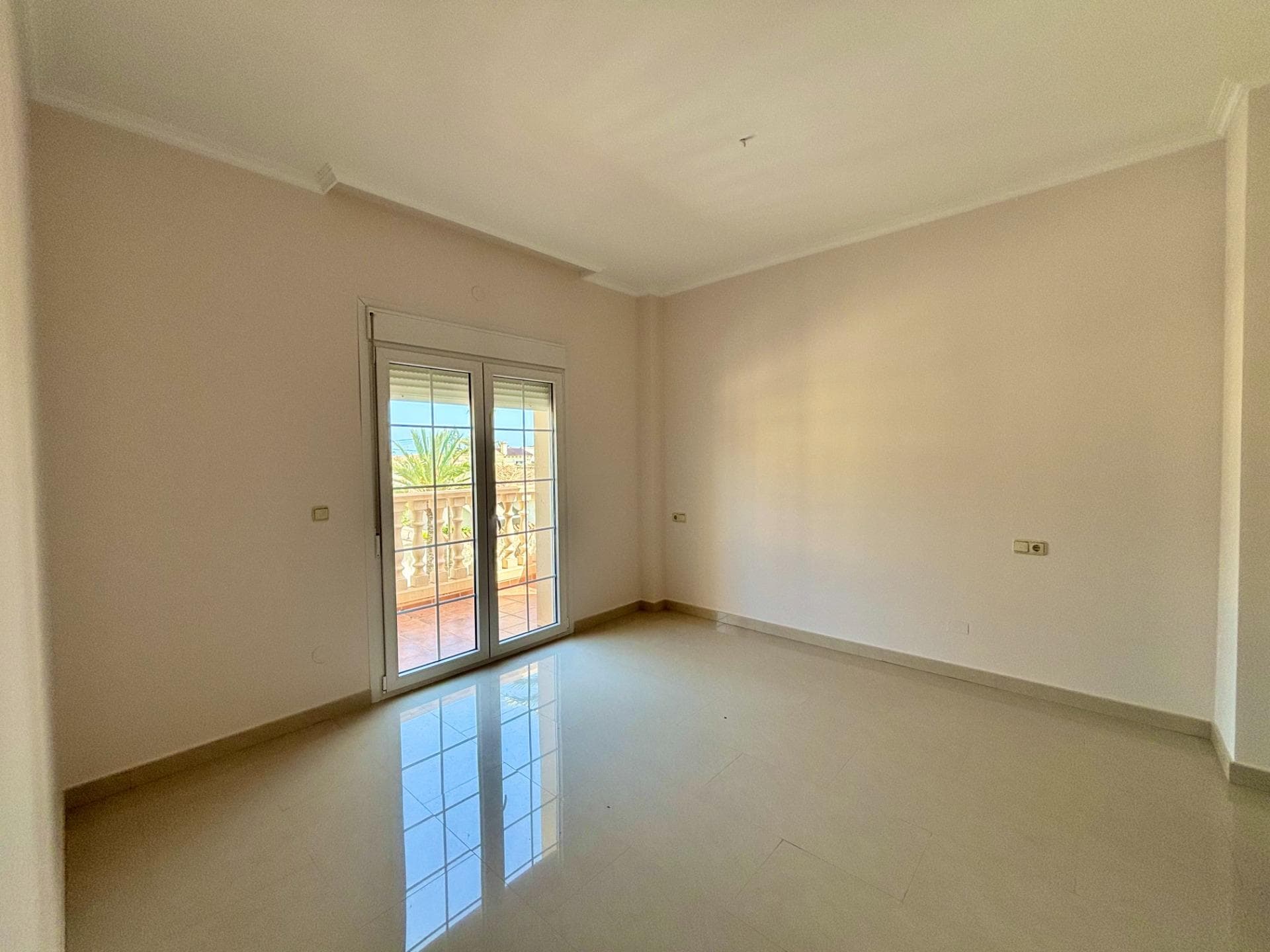 Vrijstaande Villa met 4 slaapkamers in Cabo Roig - 18