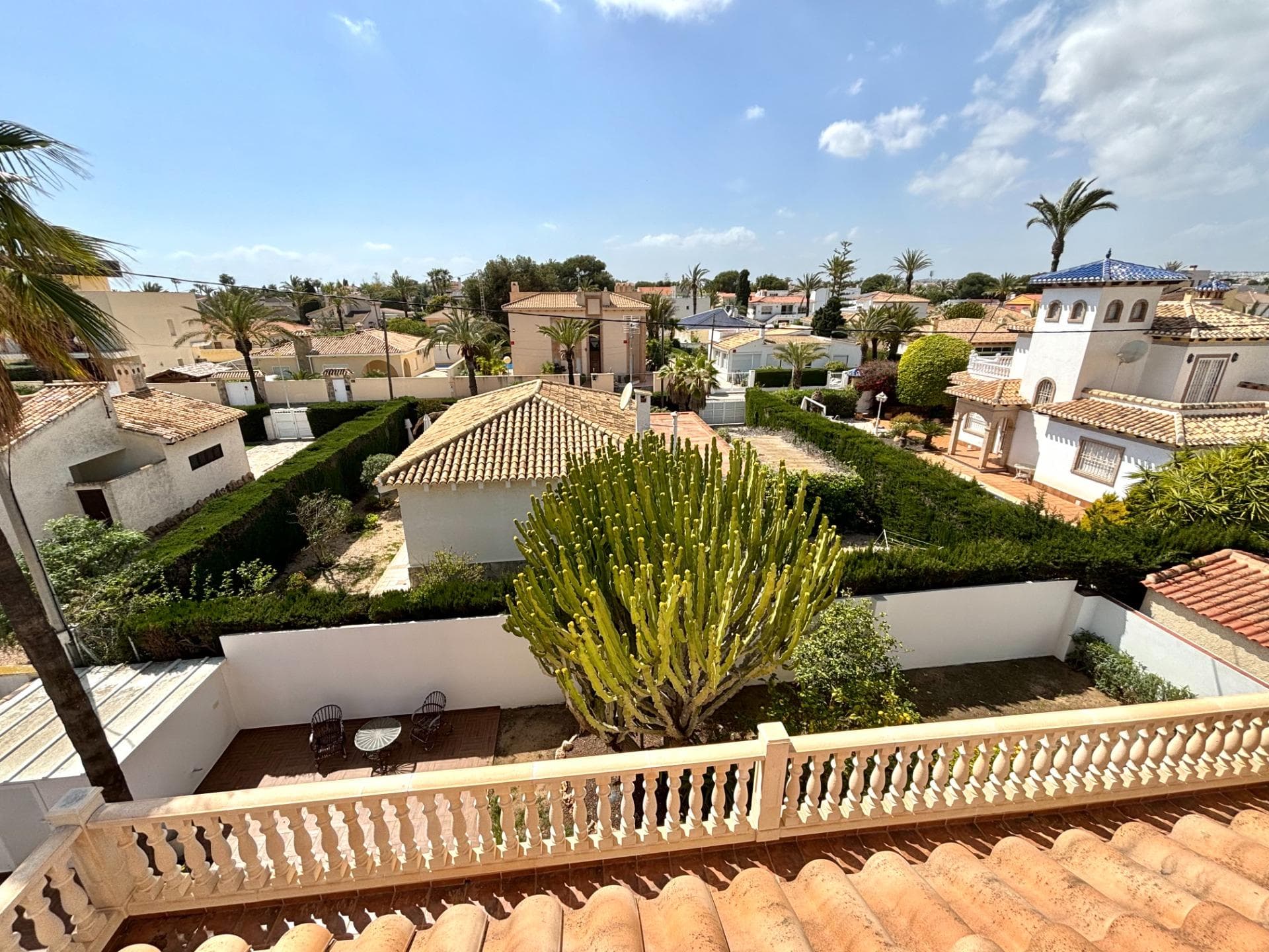 Vrijstaande Villa met 4 slaapkamers in Cabo Roig - 25