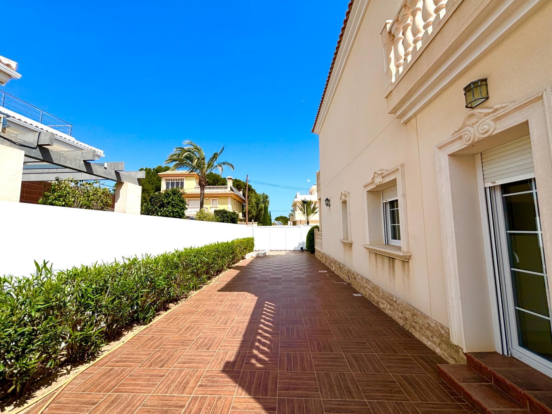 Vrijstaande Villa met 4 slaapkamers in Cabo Roig - 8