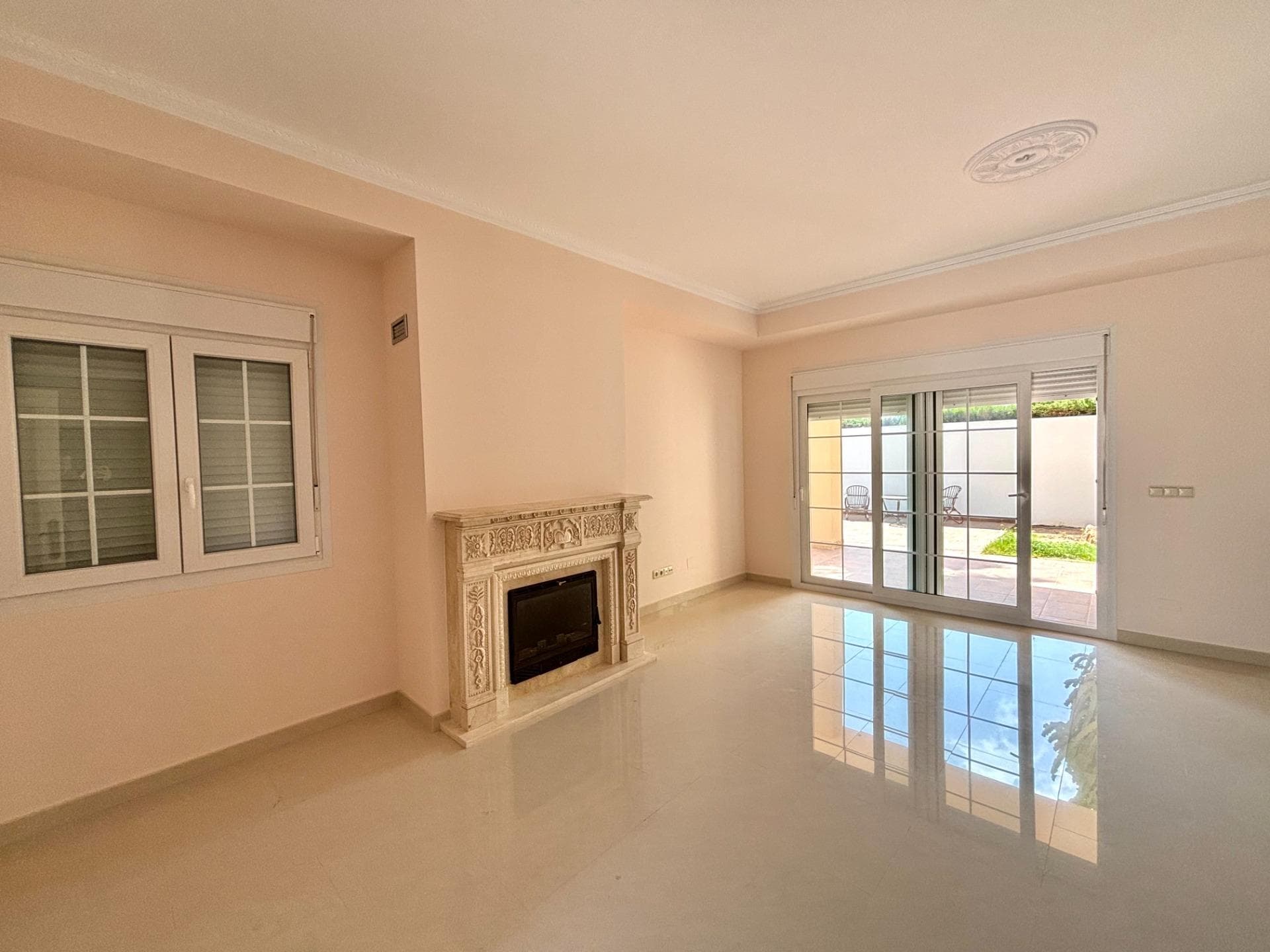 Vrijstaande Villa met 4 slaapkamers in Cabo Roig - 9