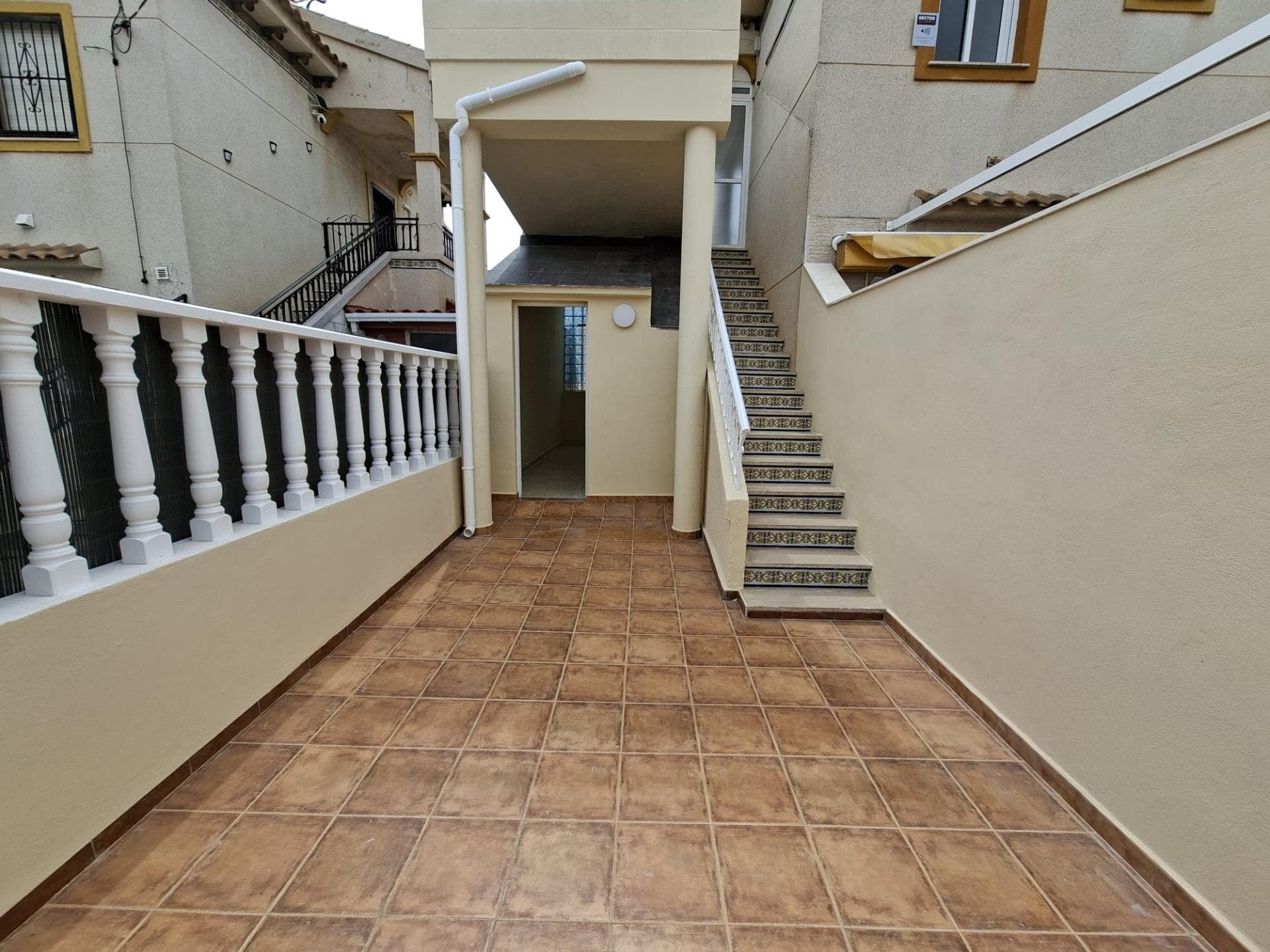 Bungalow de 2 dormitorios en Orihuela Costa - 2