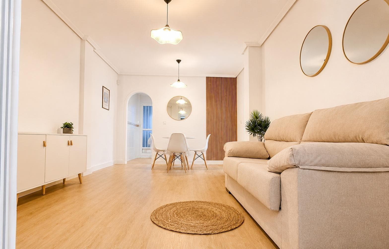 Apartamento Planta Media de 2 dormitorios en Orihuela Costa - 1