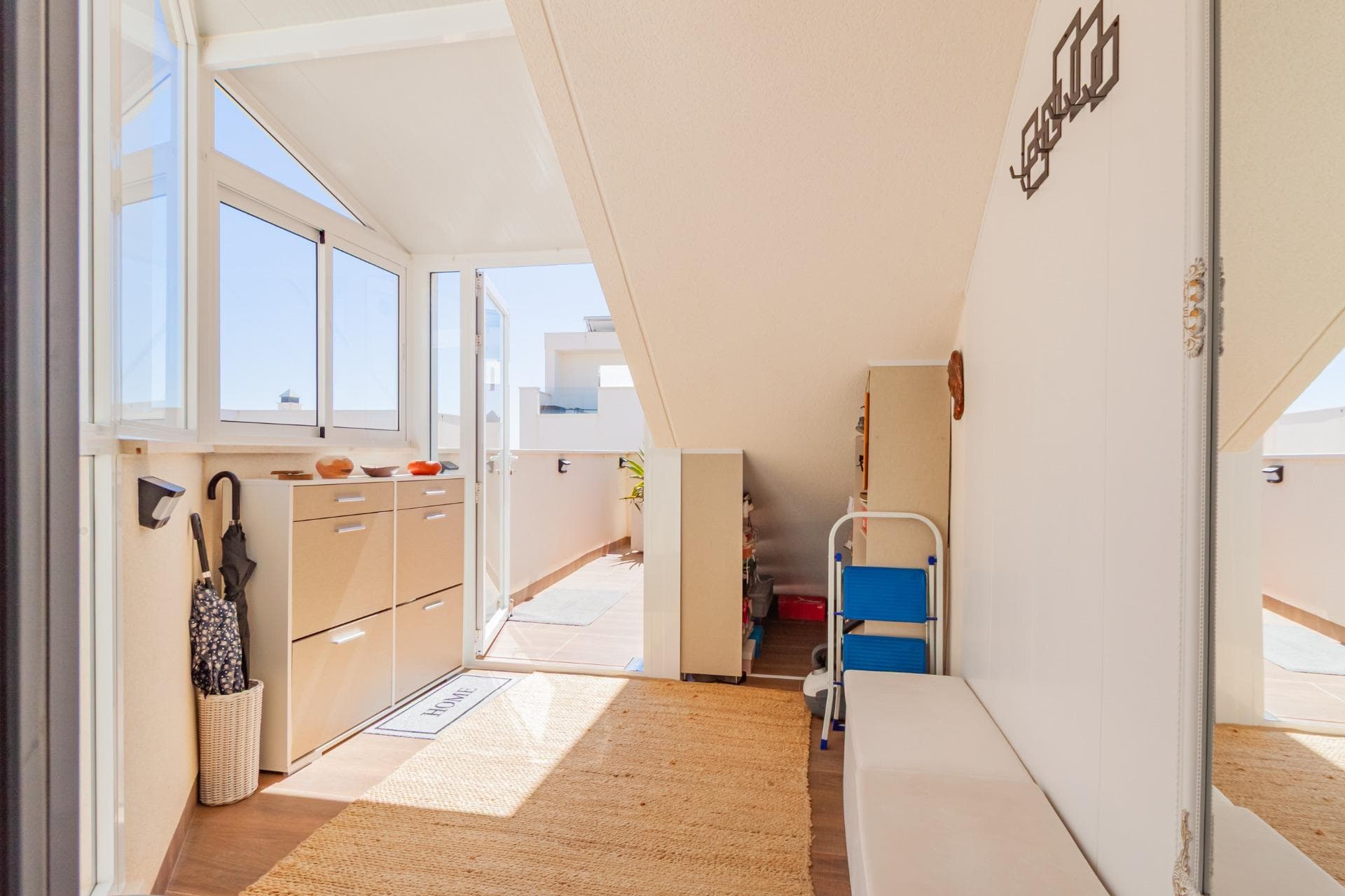 Tussenverdieping Appartement met 2 slaapkamers in San Miguel de Salinas - 4