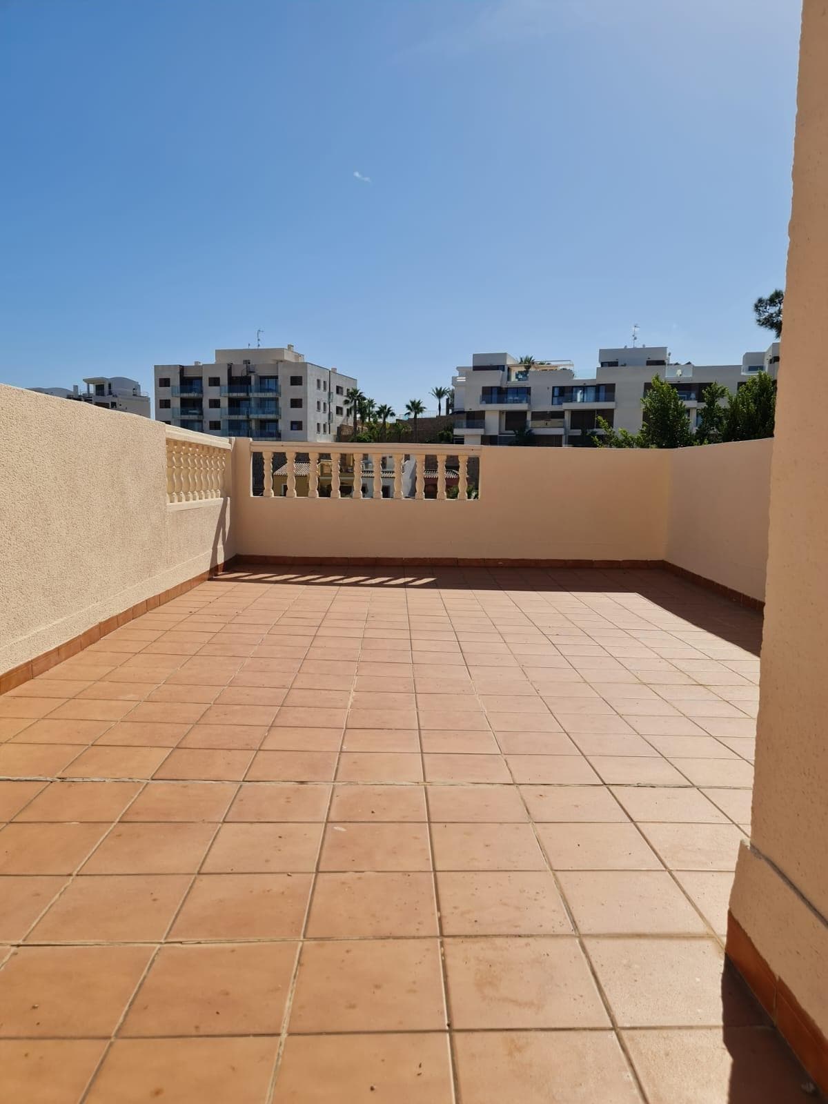 Vrijstaande Villa met 3 slaapkamers in Orihuela Costa - 4
