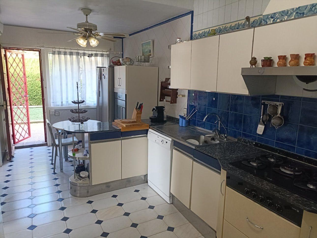 Villa - Chalet de 4 dormitorios en Orihuela Costa - 10