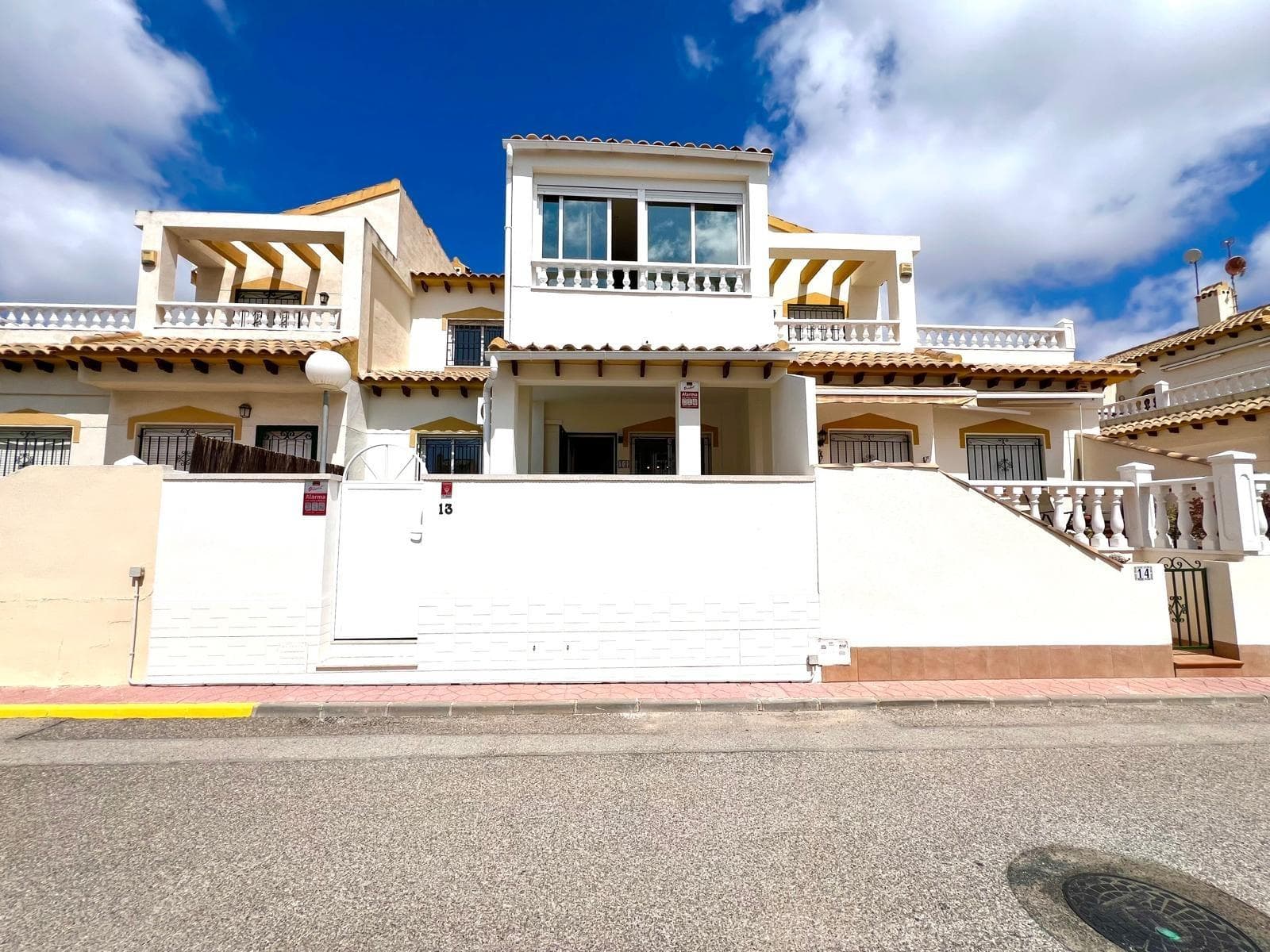 Geschakelde Woning met 3 slaapkamers in Orihuela - 1