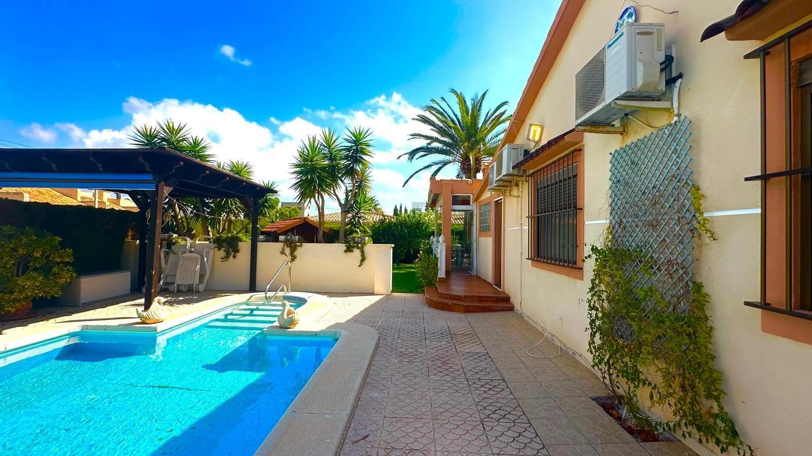 Villa - Chalet de 3 dormitorios en Cabo Roig - 8