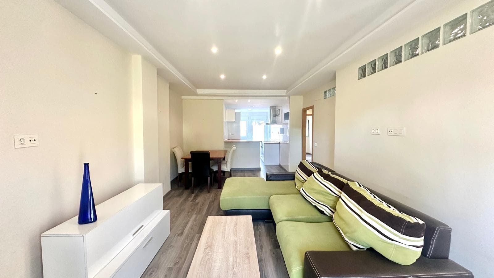 Apartamento Planta Media de 3 dormitorios en Orihuela Costa - 1