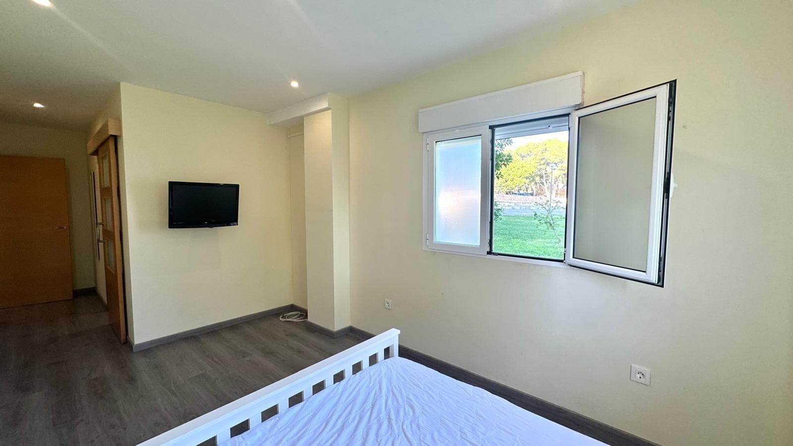 Apartamento Planta Media de 3 dormitorios en Orihuela Costa - 21