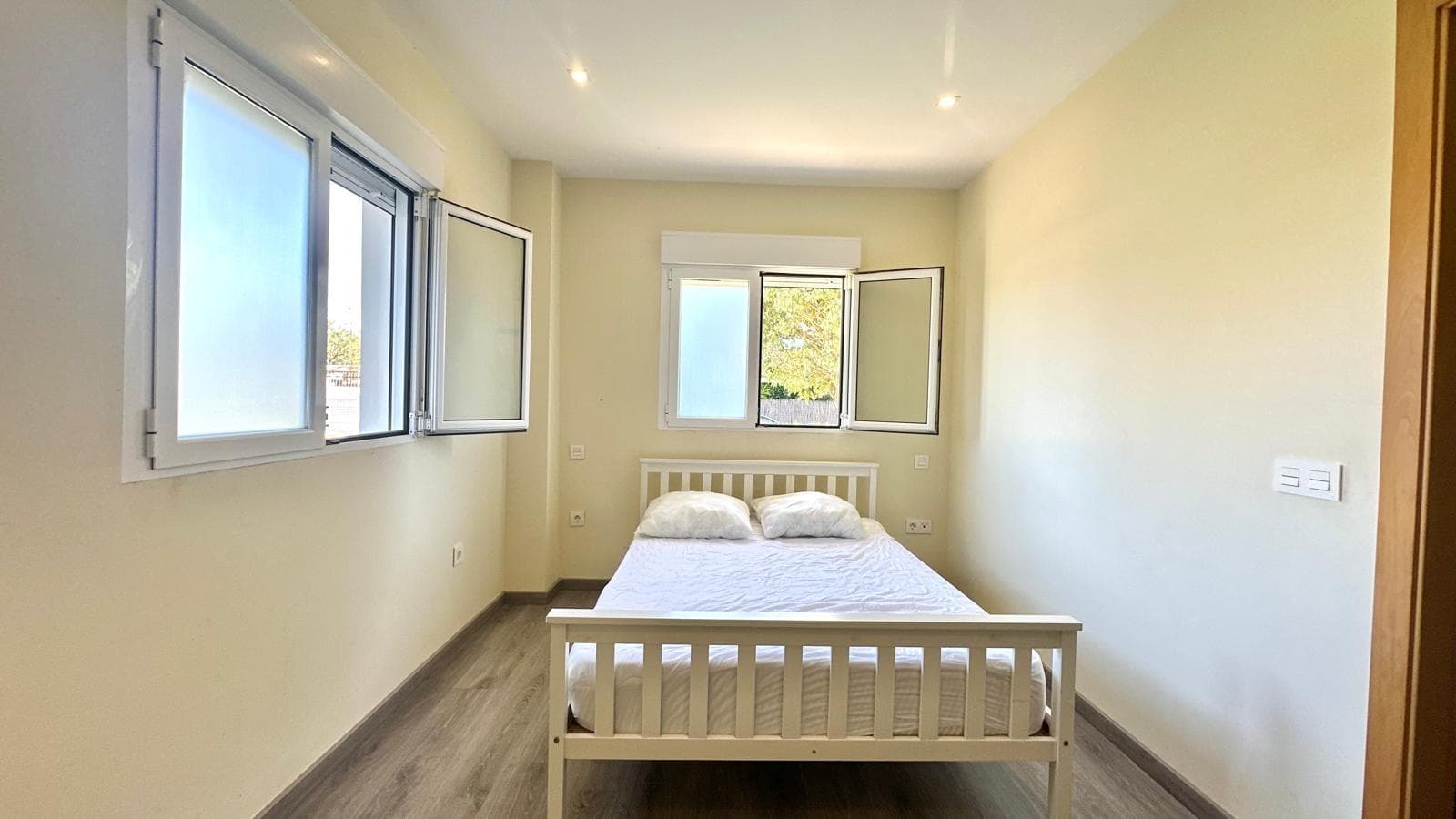 Apartamento Planta Media de 3 dormitorios en Orihuela Costa - 27