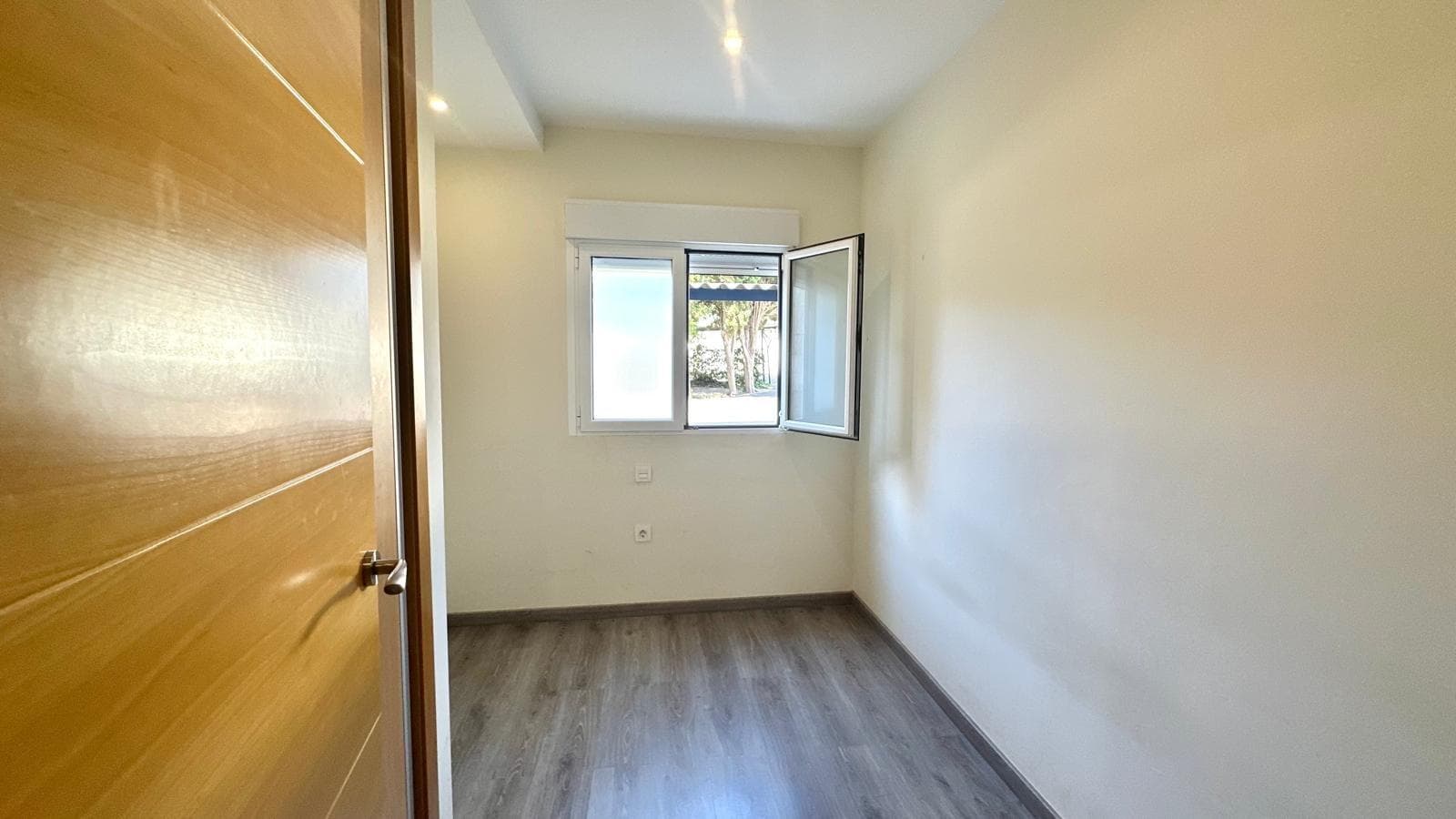 Apartamento Planta Media de 3 dormitorios en Orihuela Costa - 40