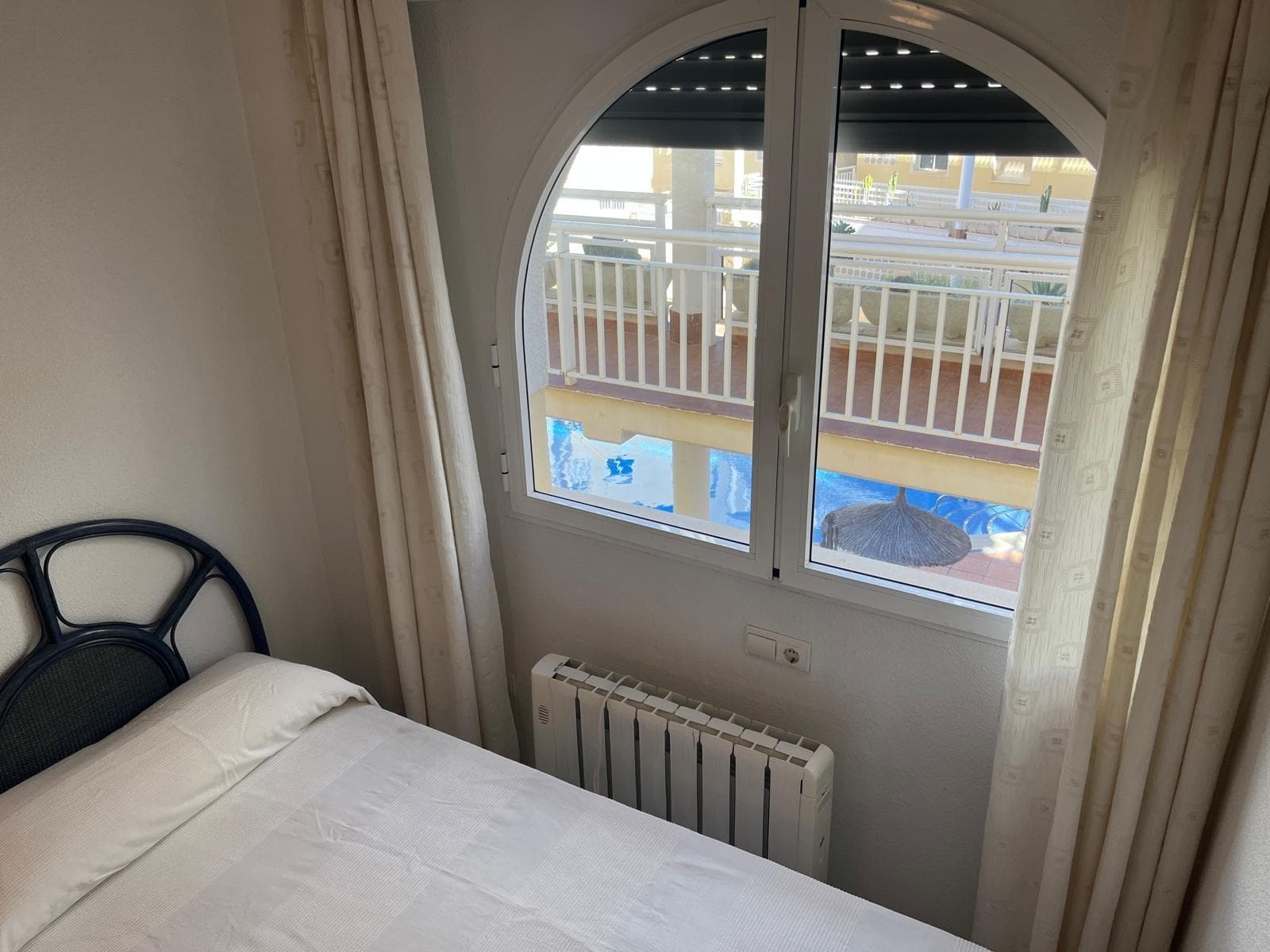 Apartamento Planta Media de 3 dormitorios en Orihuela Costa - 14