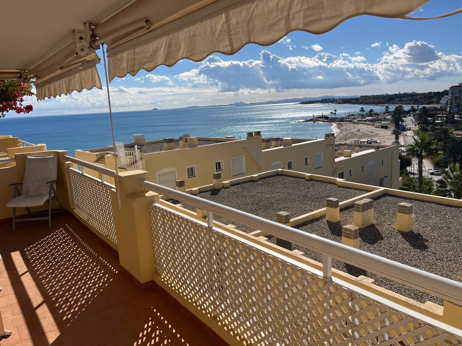 Apartamento Planta Media de 3 dormitorios en Orihuela Costa - 34