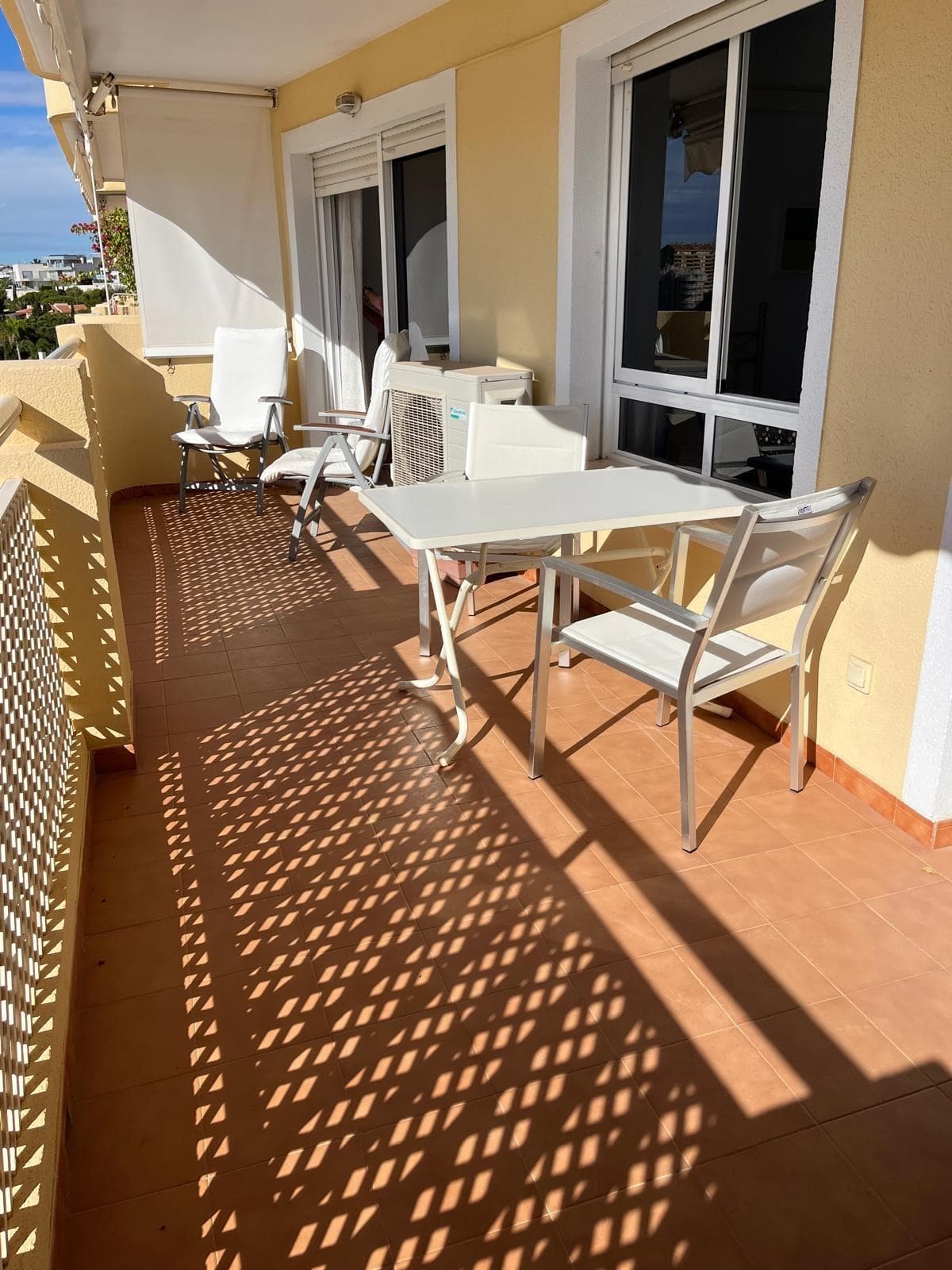 Apartamento Planta Media de 3 dormitorios en Orihuela Costa - 35