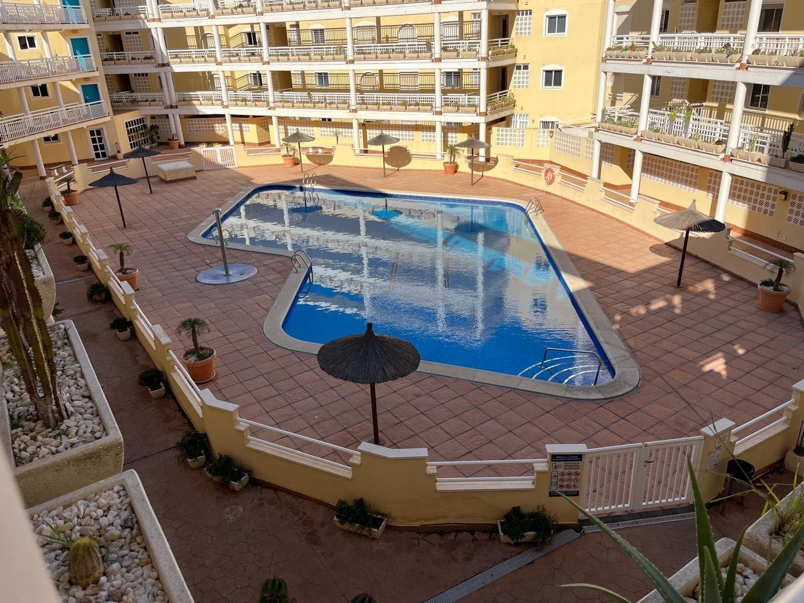 Apartamento Planta Media de 3 dormitorios en Orihuela Costa - 43