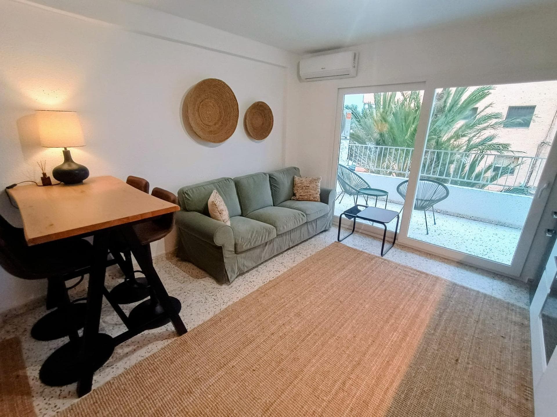 Apartamento Planta Media de 2 dormitorios en Guardamar del Segura - 1