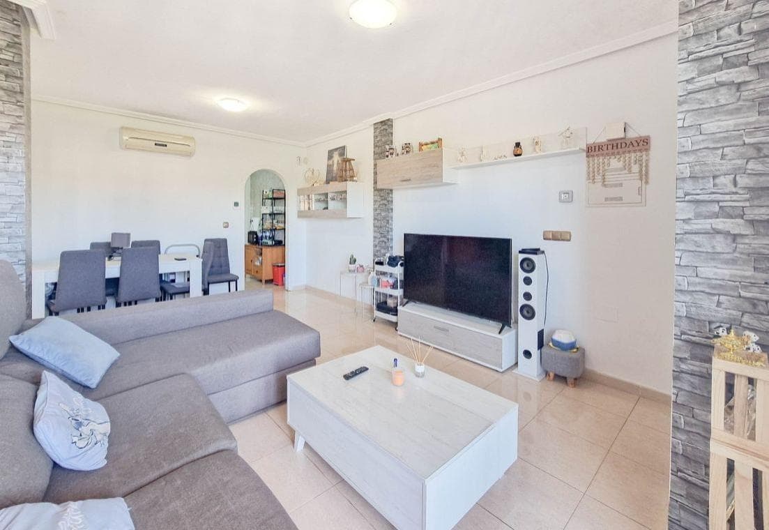 Apartamento Planta Media de 2 dormitorios en Orihuela Costa - 1