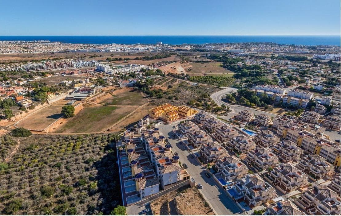 Apartamento Planta Media de 2 dormitorios en Orihuela Costa - 23