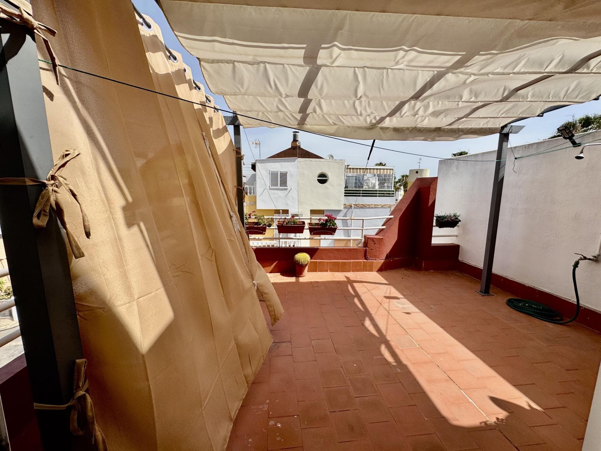 Adosada de 2 dormitorios en Orihuela - 38