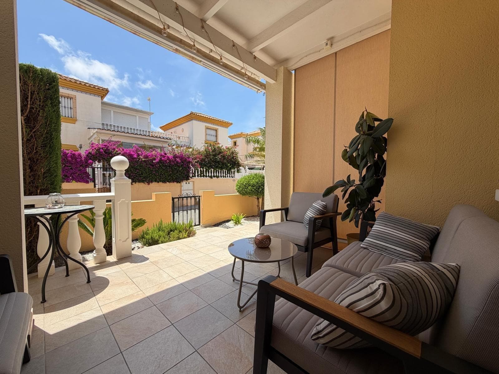 Geschakelde Woning met 2 slaapkamers in Orihuela Costa - 14