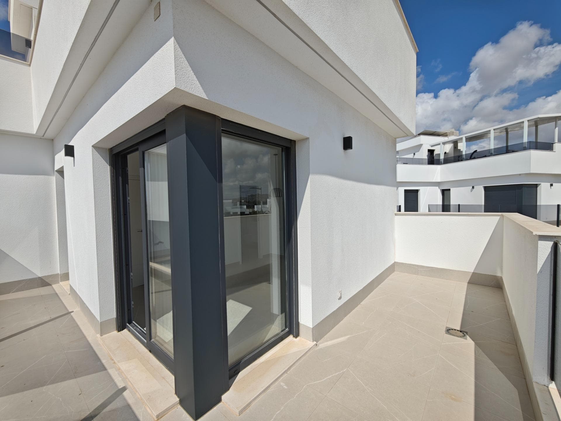 6 bed Detached Villa in Los Alcazares - 16