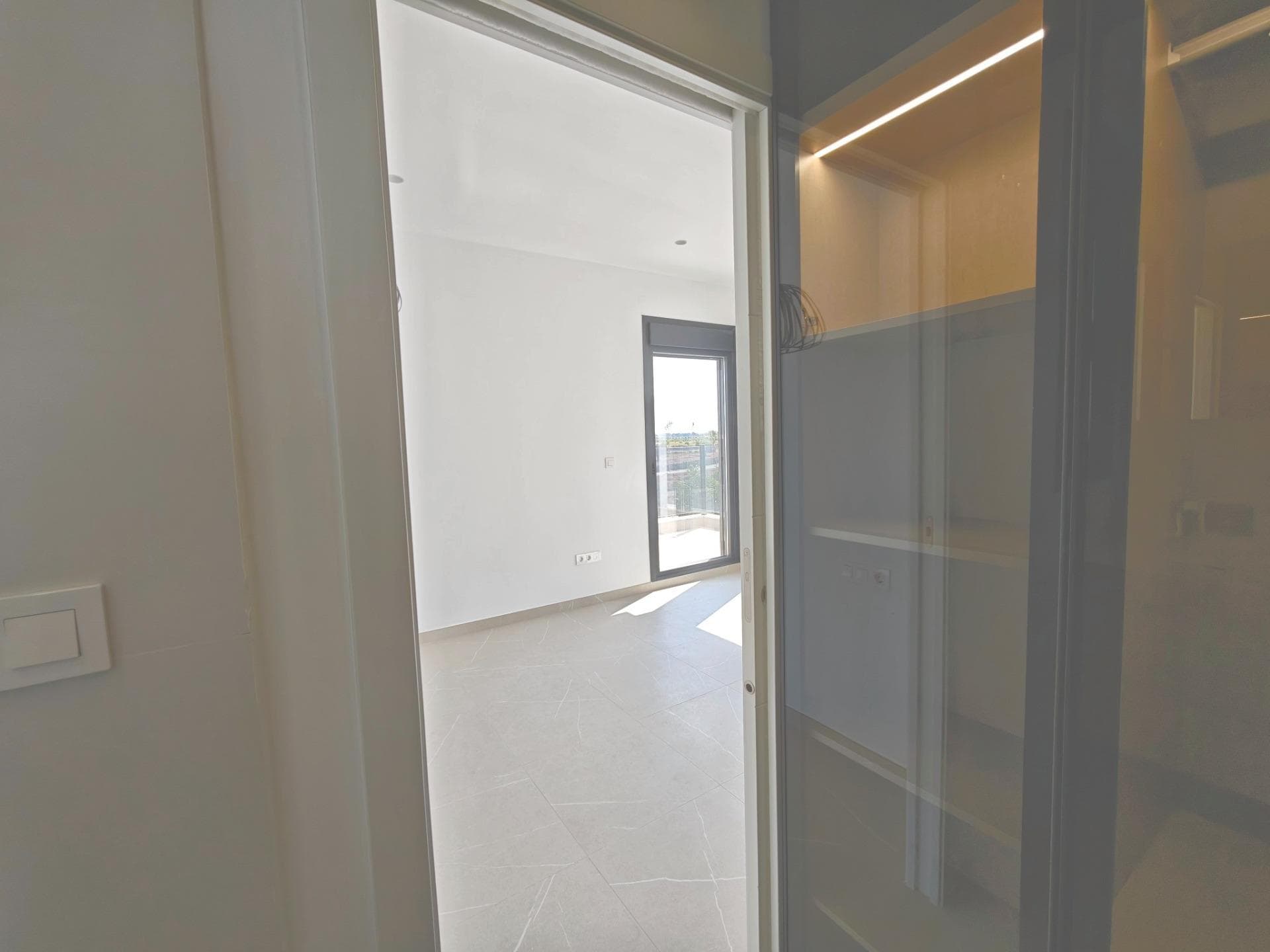 6 bed Detached Villa in Los Alcazares - 35