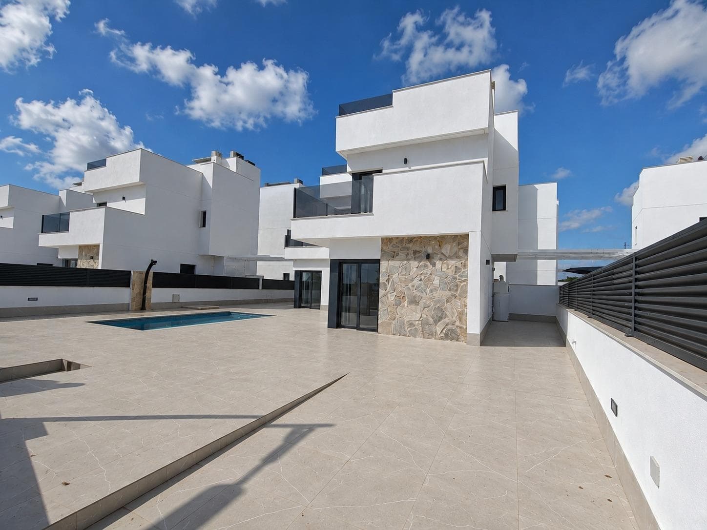 6 bed Detached Villa in Los Alcazares - 4