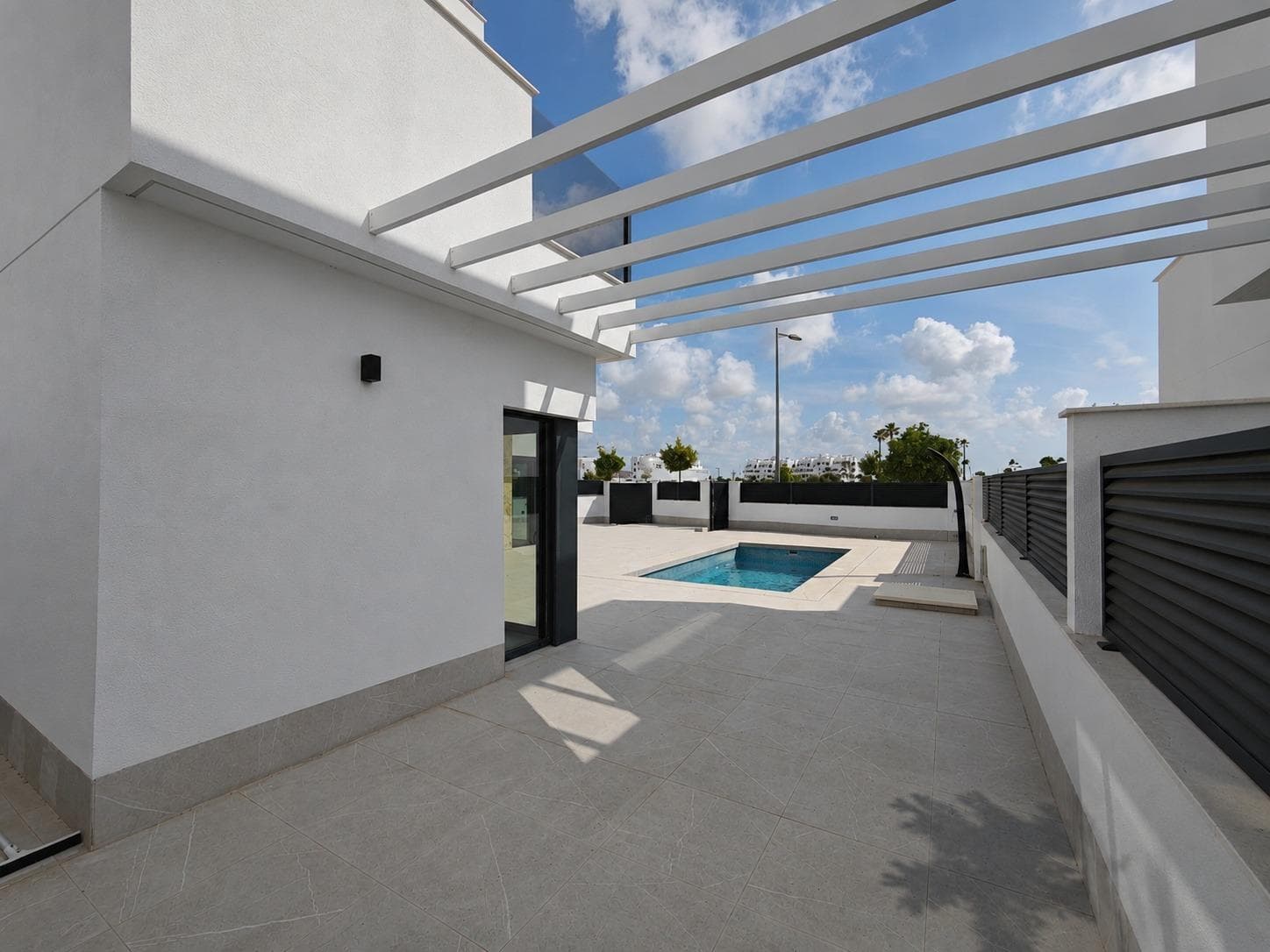 6 bed Detached Villa in Los Alcazares - 6