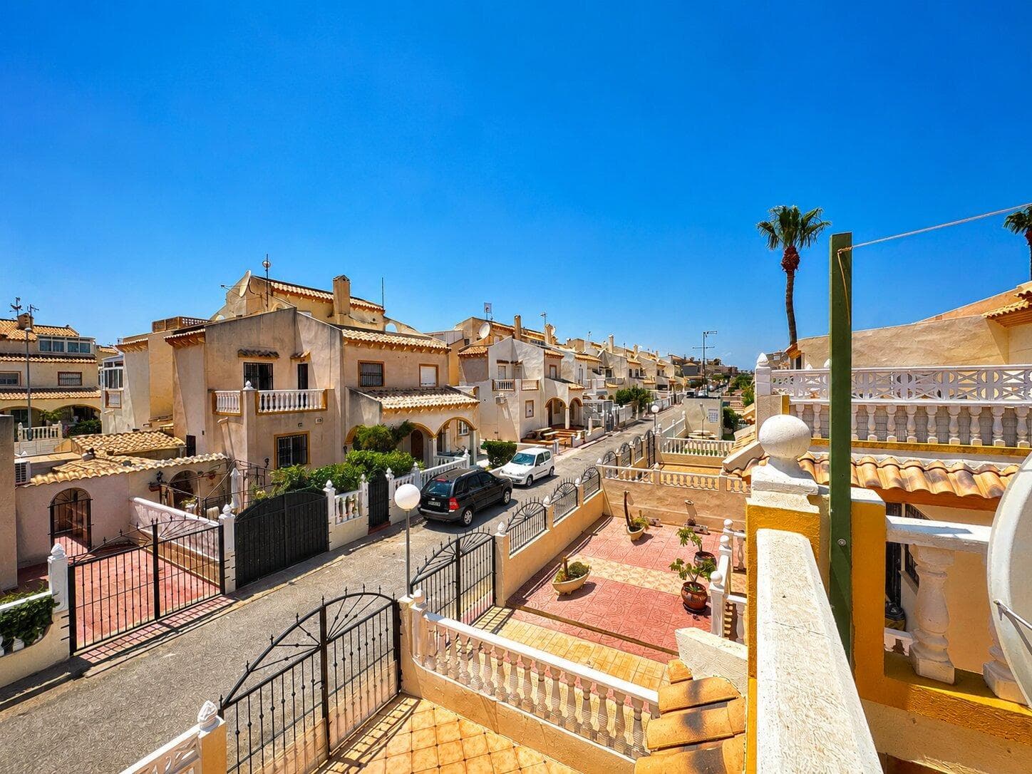 Semi-Vrijstaande Villa met 3 slaapkamers in Orihuela Costa - 31