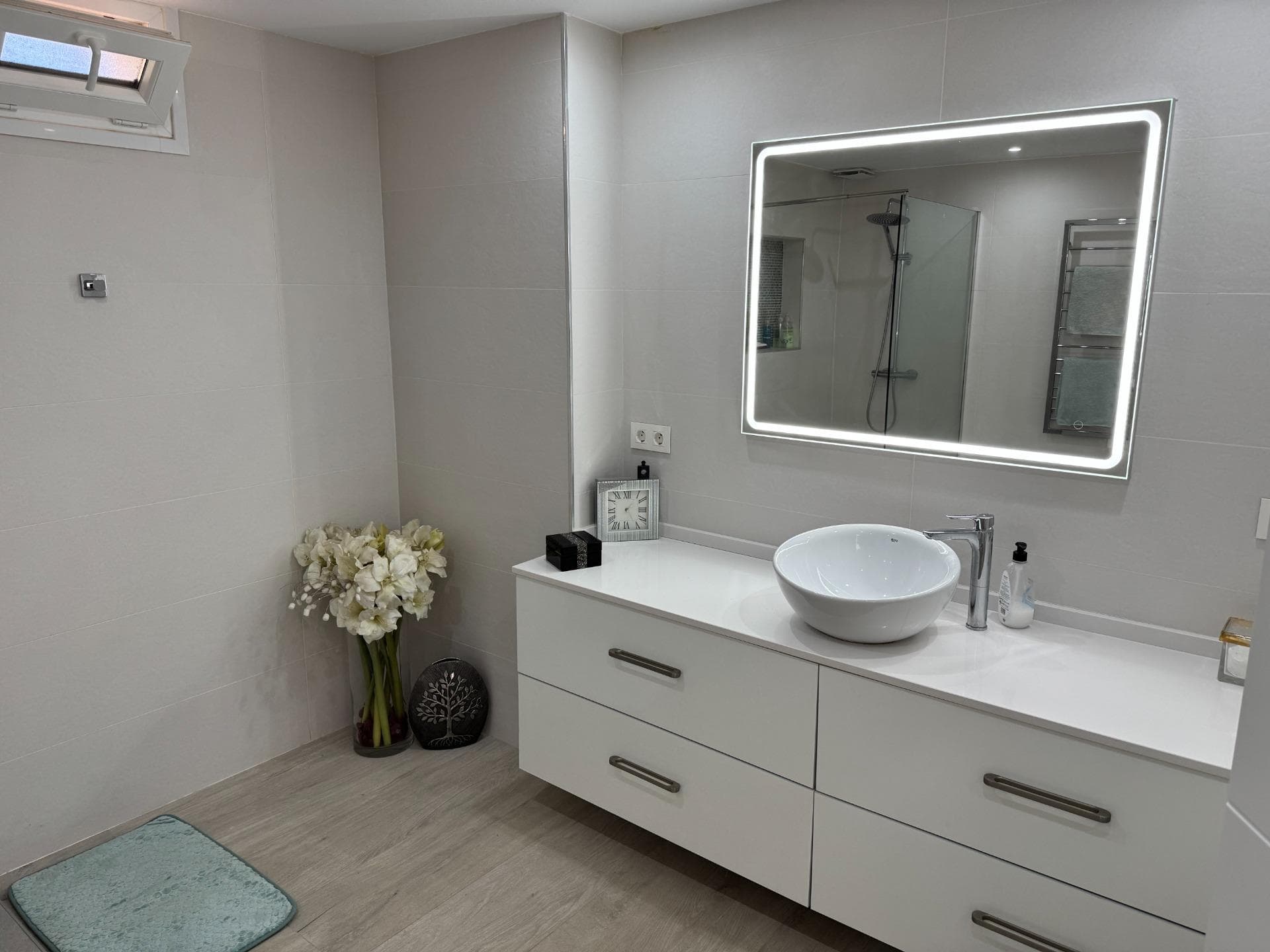 5 bed Detached Villa in Estepona - 7