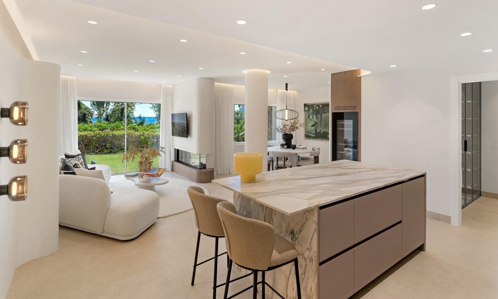 Apartamento Planta Media de 3 dormitorios en Estepona - 10