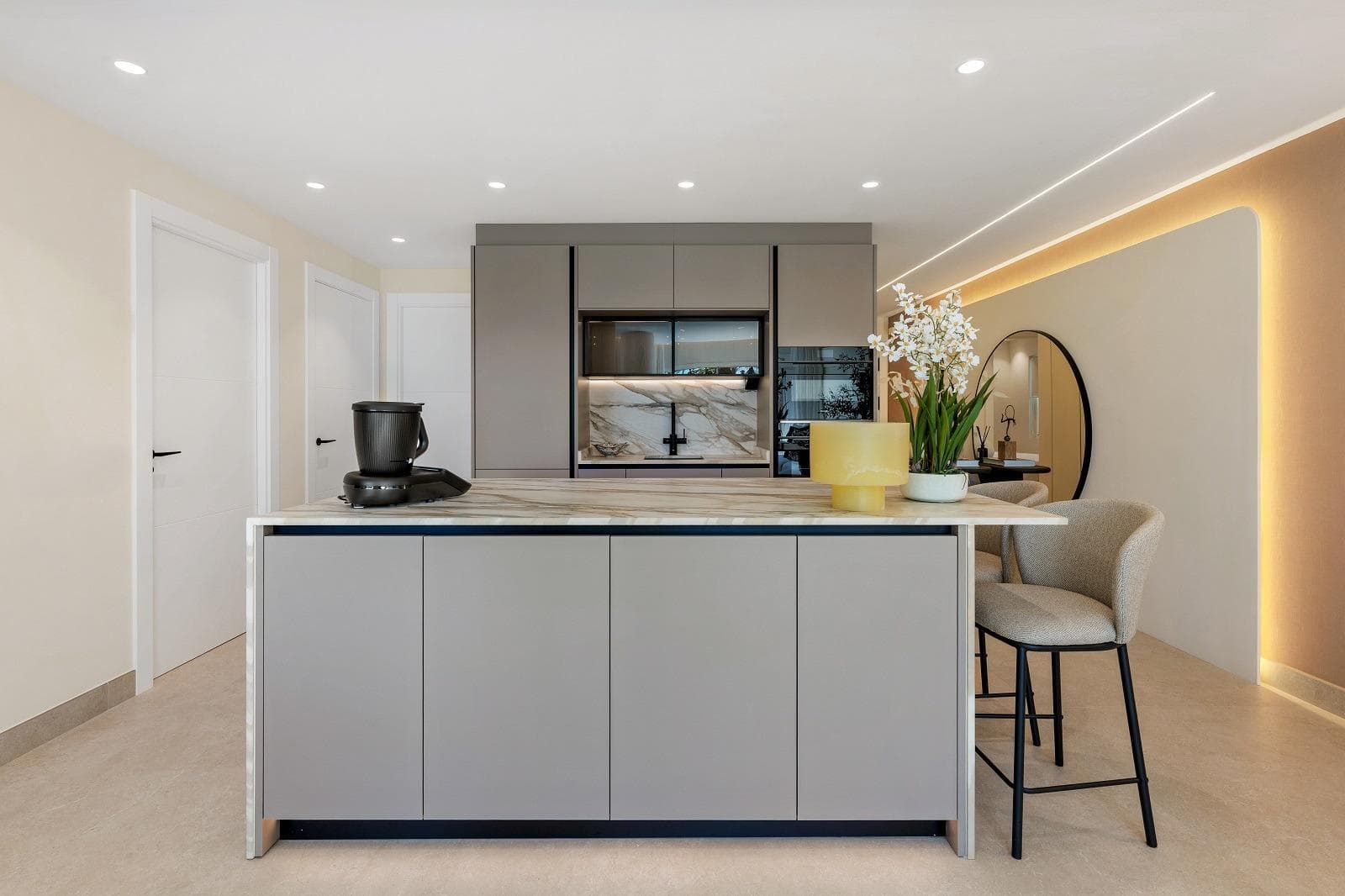 Apartamento Planta Media de 3 dormitorios en Estepona - 12