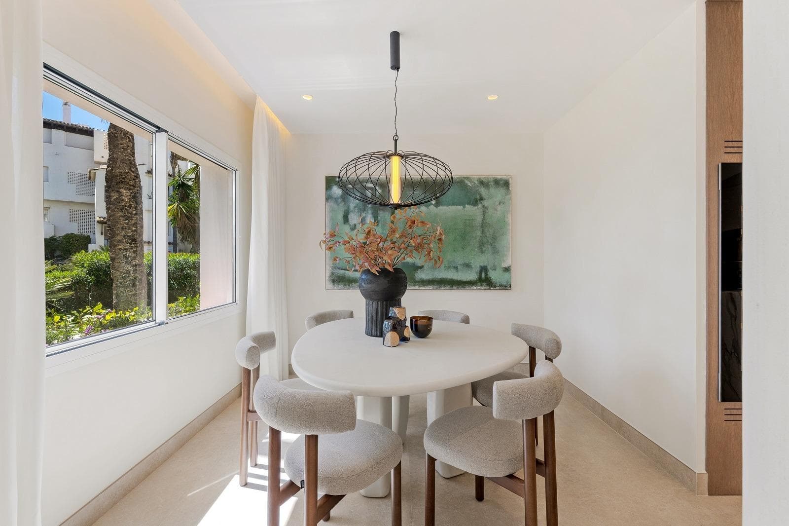 Apartamento Planta Media de 3 dormitorios en Estepona - 8