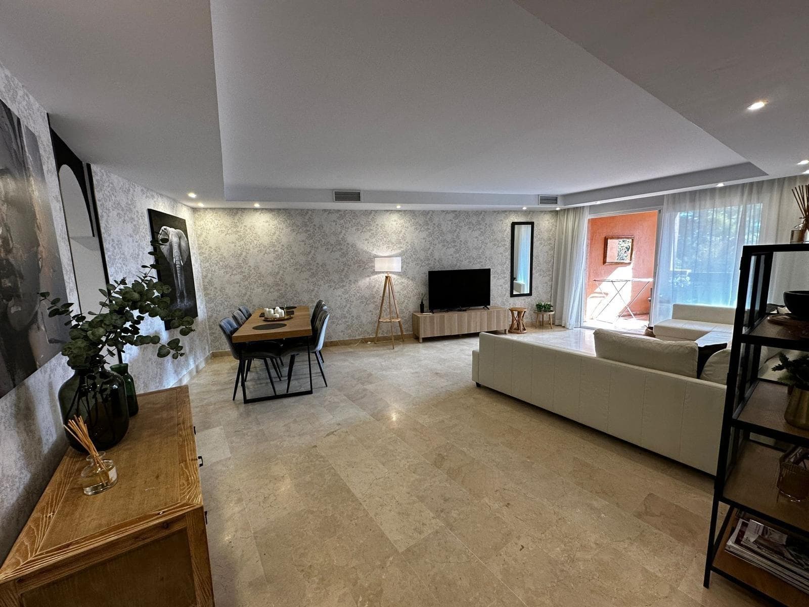 Tussenverdieping Appartement met 3 slaapkamers in Marbella - 2