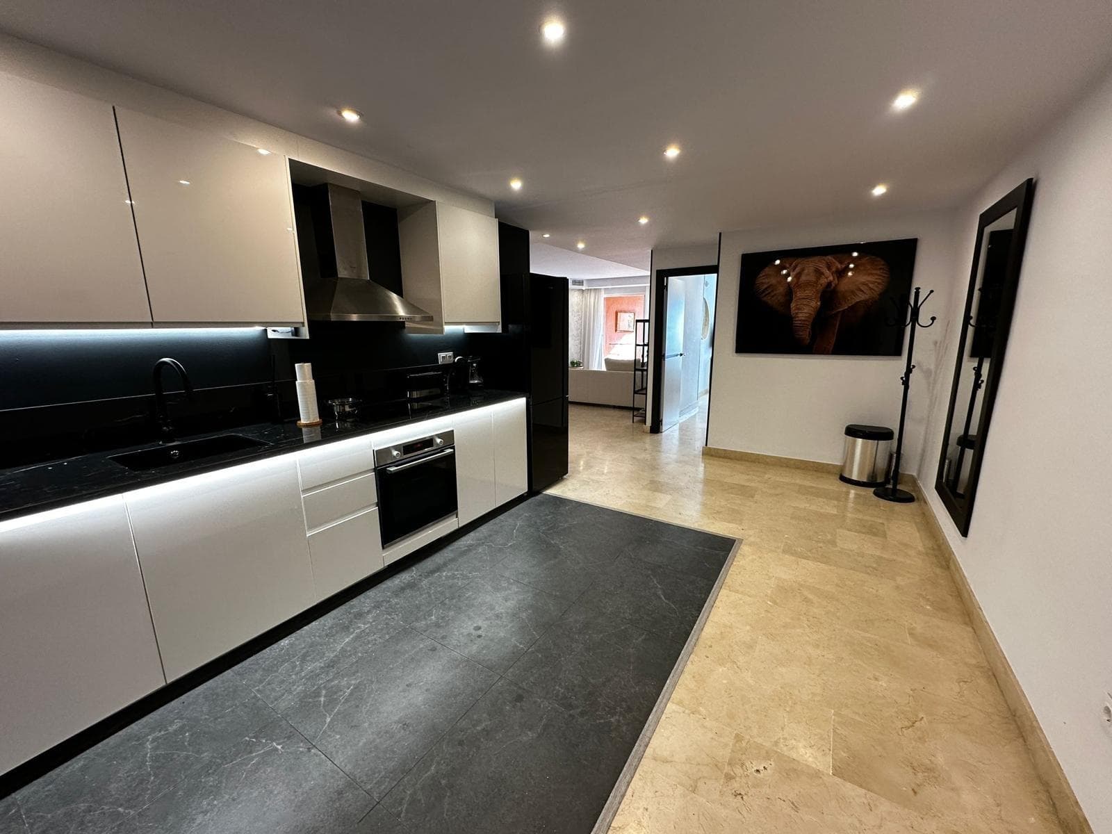 Tussenverdieping Appartement met 3 slaapkamers in Marbella - 4