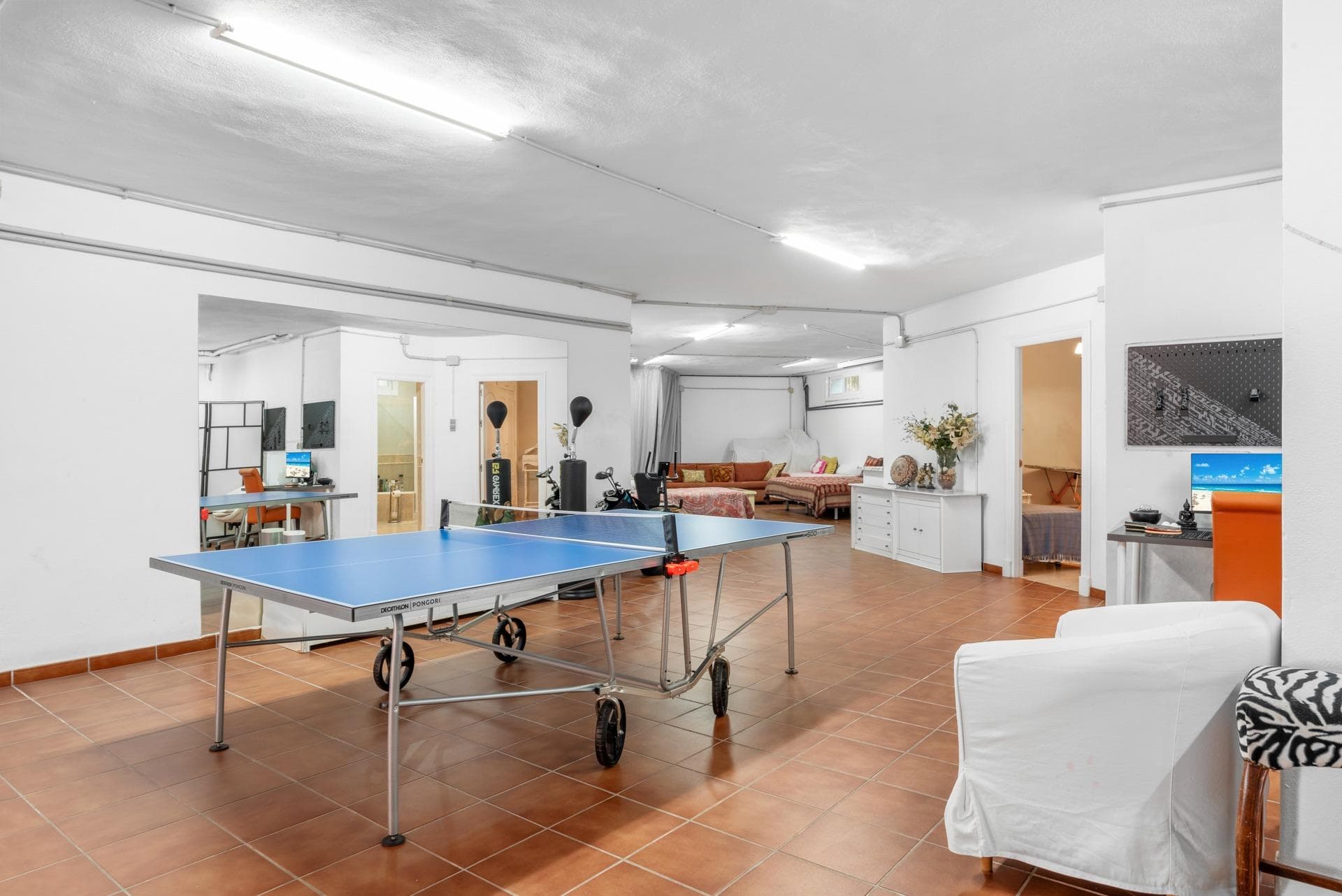 Vrijstaande Villa met 6 slaapkamers in Benahavís - 40