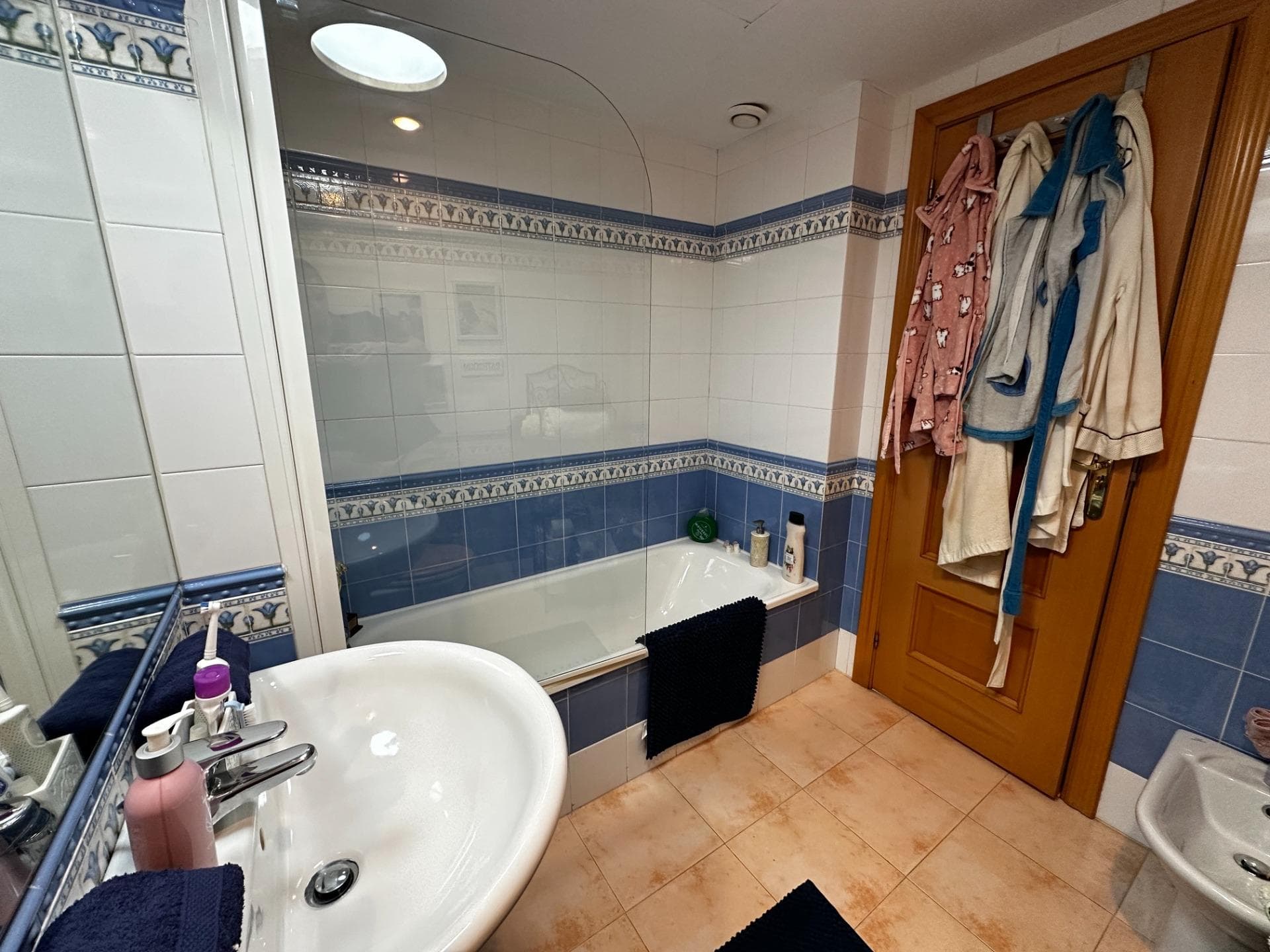 Tussenverdieping Appartement met 2 slaapkamers in Estepona - 12