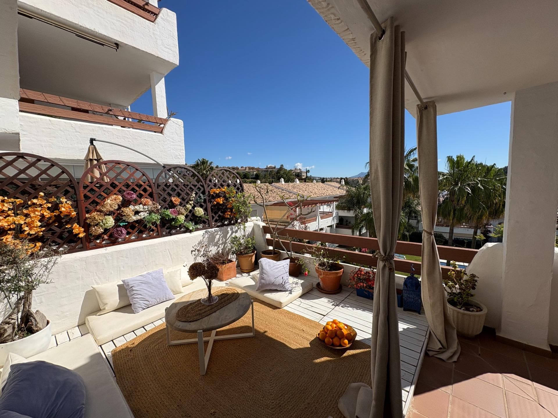 Tussenverdieping Appartement met 2 slaapkamers in Estepona - 2