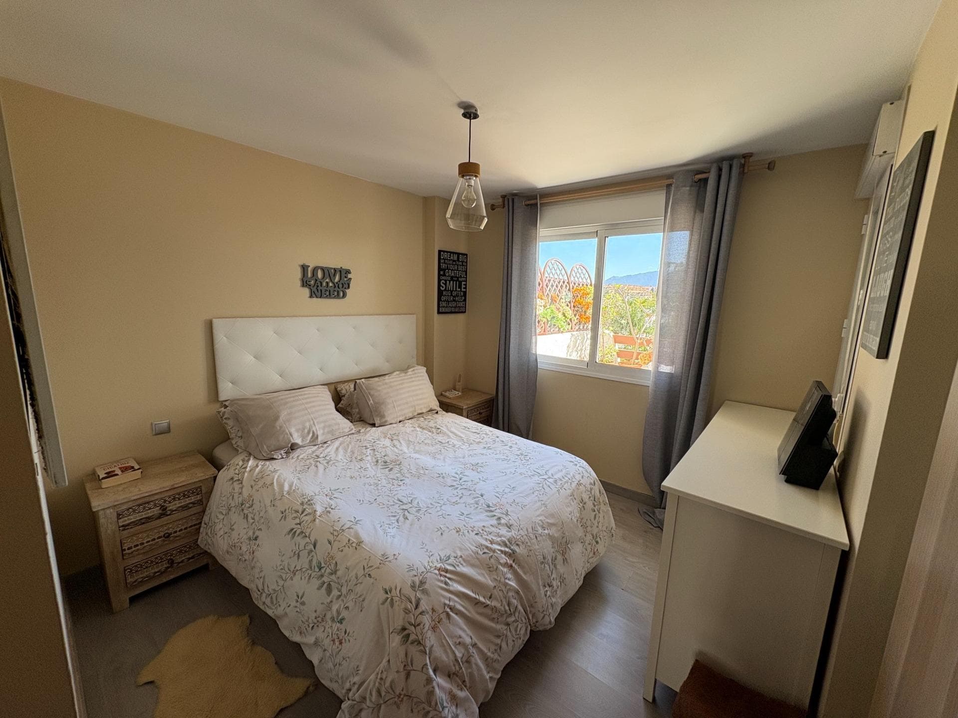 Tussenverdieping Appartement met 2 slaapkamers in Estepona - 9