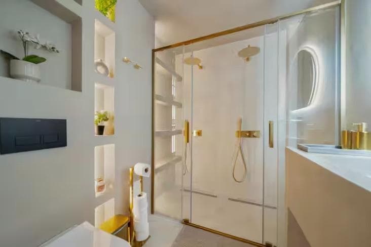 3 bed Middle Floor Apartment in Marbella - 3